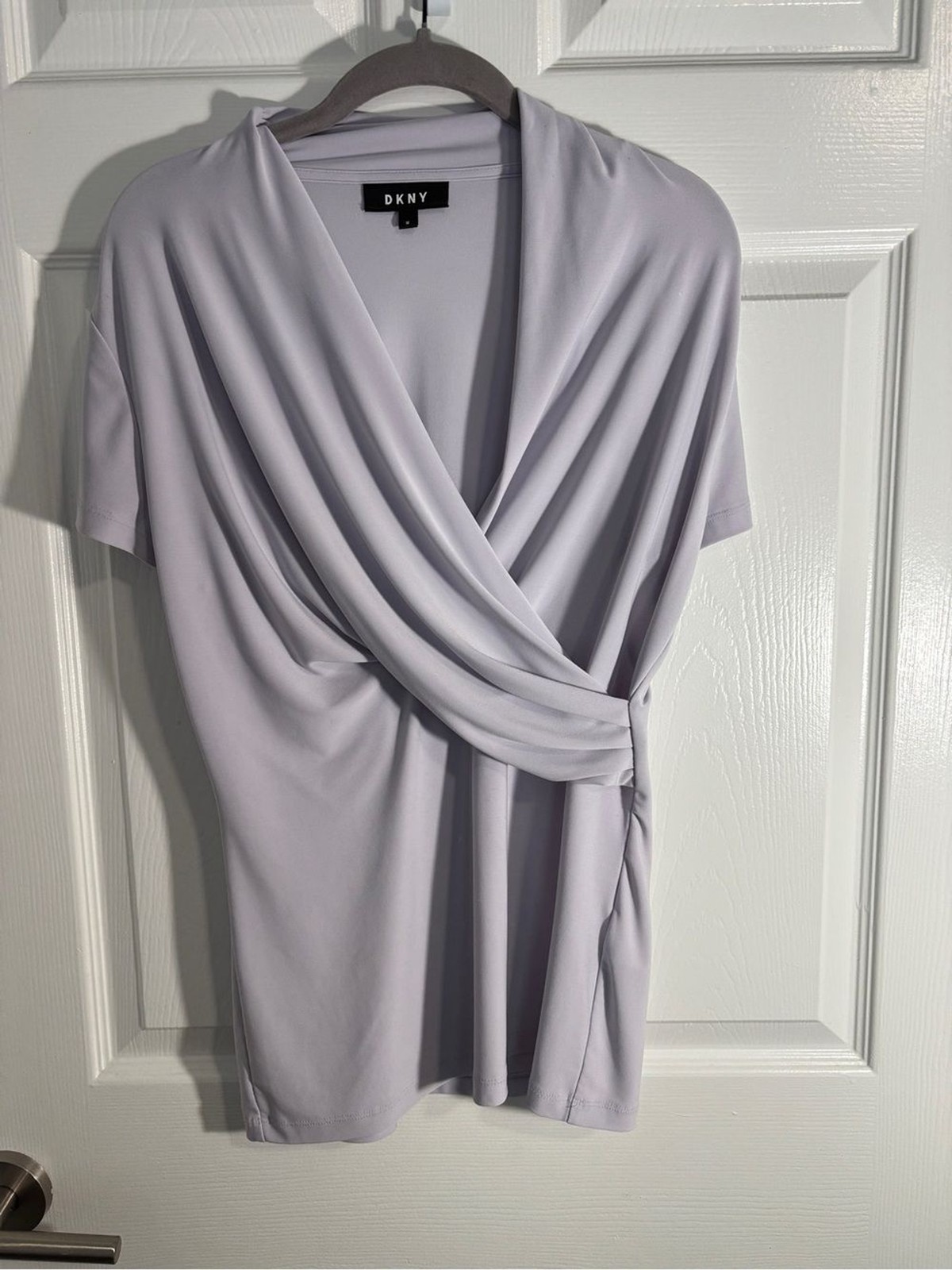 DKNY Soft Lavender Draped Knot-Front Wrap Blouse Lilac Short Sleeve Size Medium