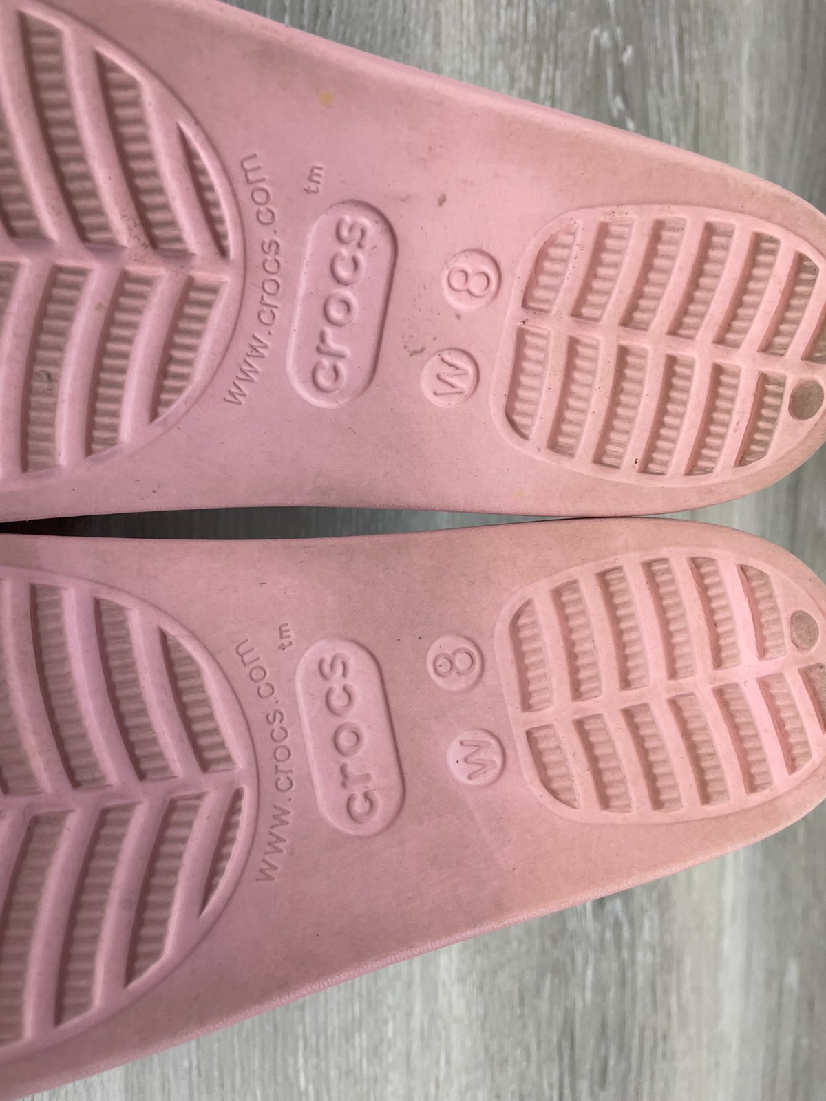 Crocs Baya Women’s Sandals Platform Flip Flop Thong Slip-On Rubber 8 Pink Shoes