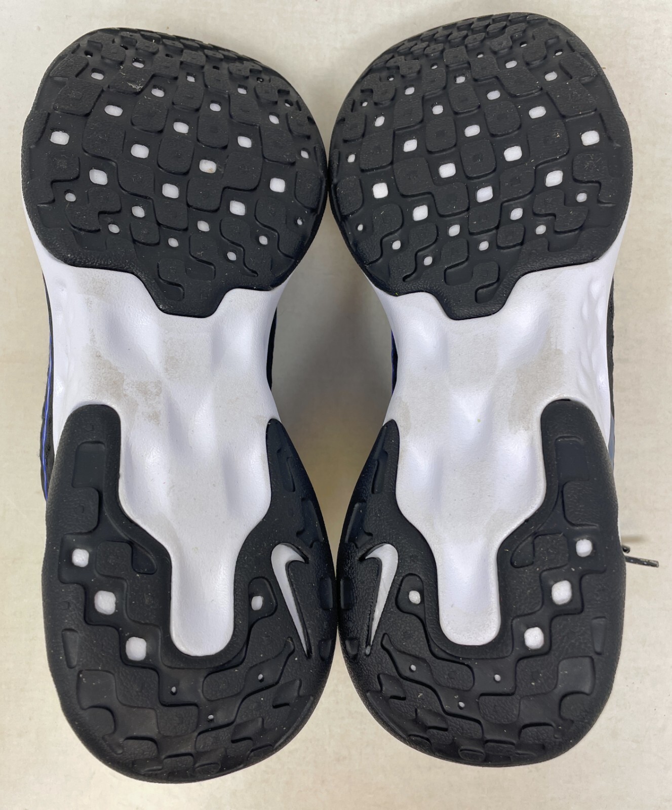 Size 7.5 – Nike Women’s Renew Ride 3