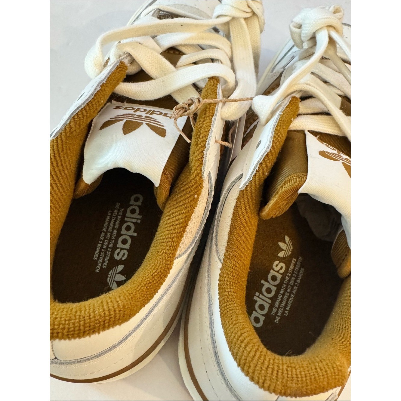Adidas Forum Bold Stripes Women’s Shoes in the Cloud White/Bronze Strata- sz 5