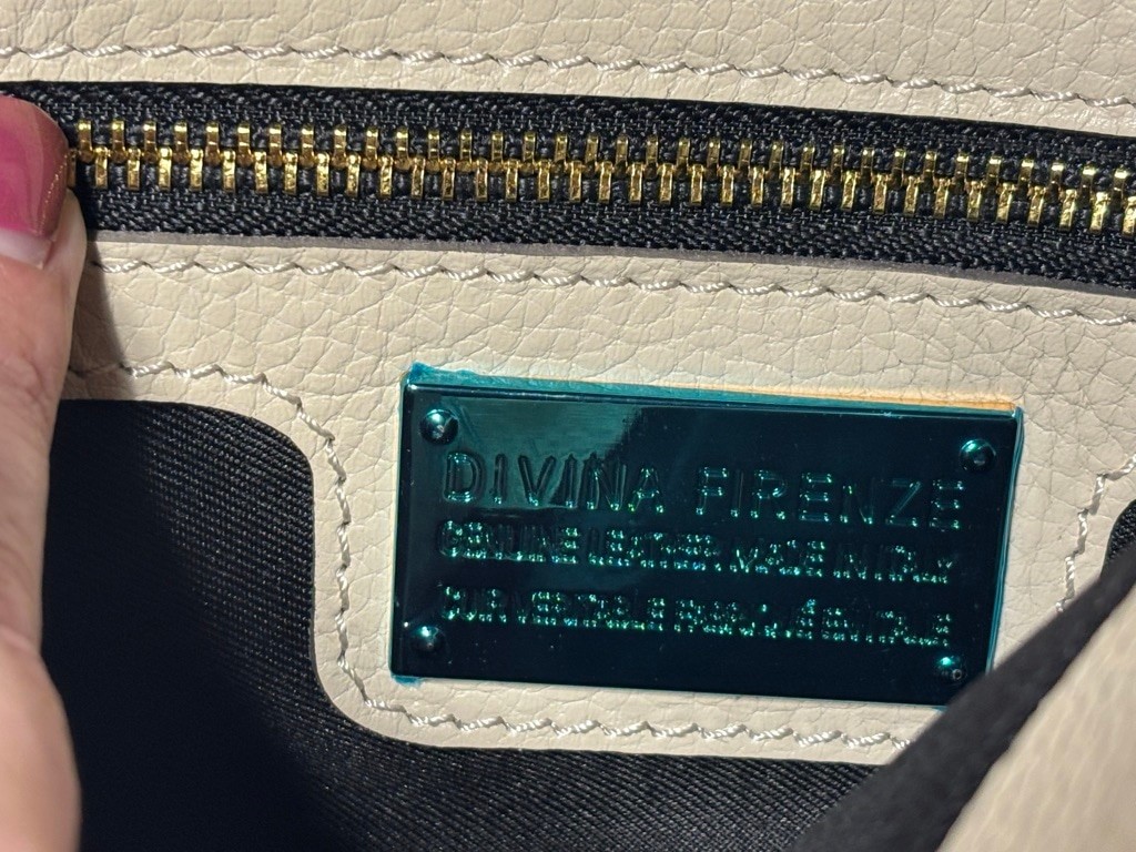 Divina Firenze Ivory Italian Leather Flap Bagette w/Substitute Embroidered Strap