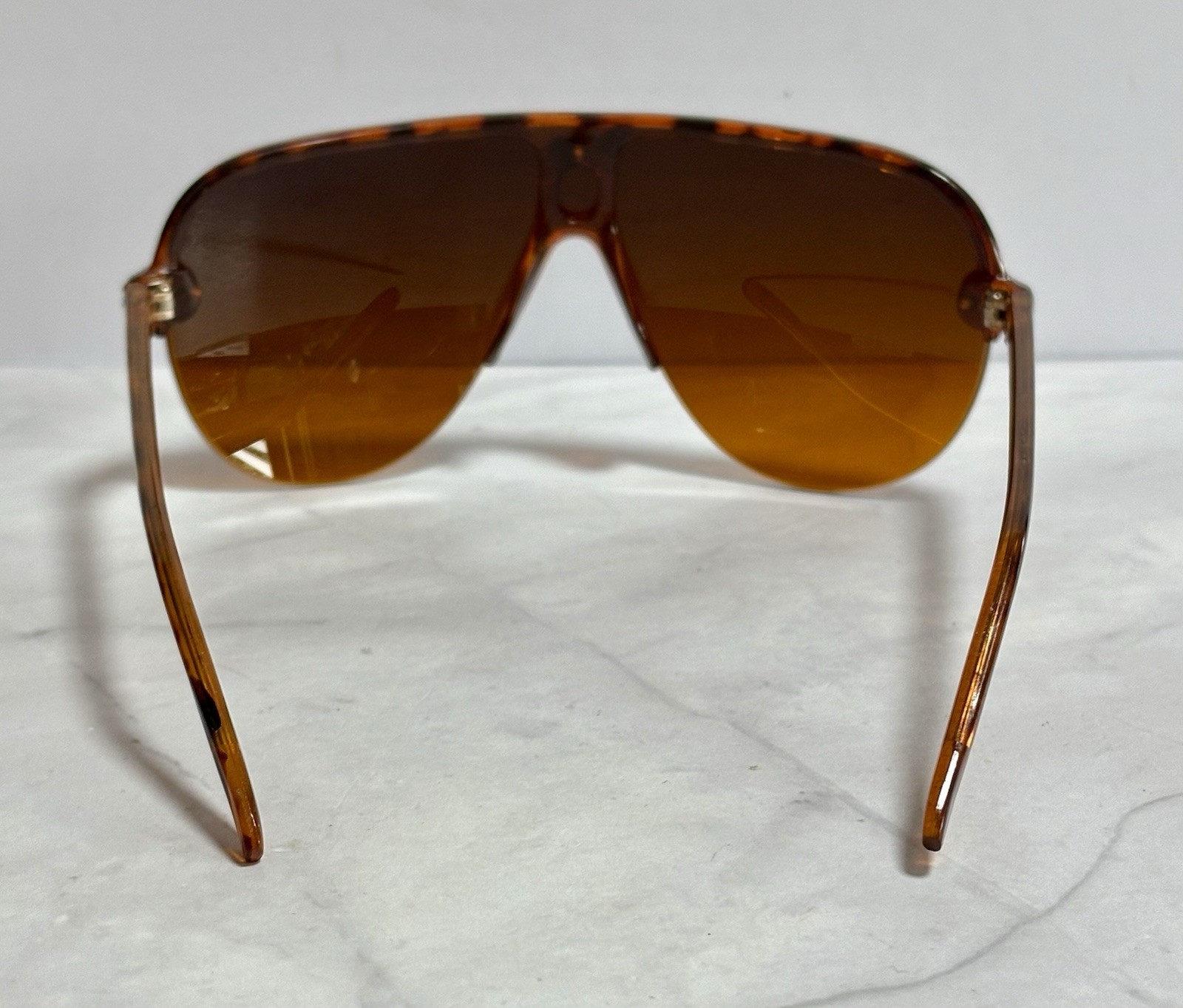 Unisex Vintage Tortoise Shell W/ Amber Lenses Aviator Sunglasses (Unbranded)