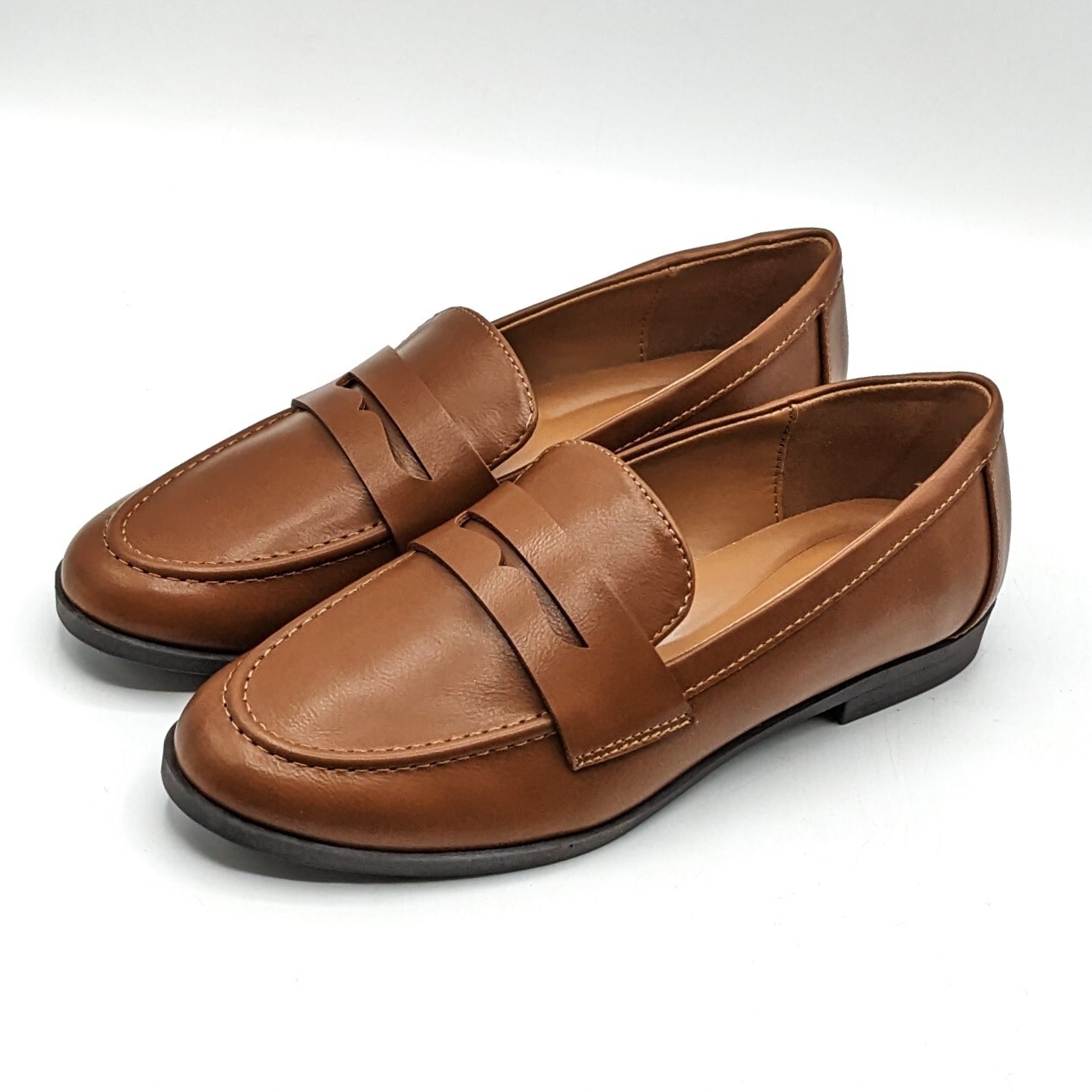 Kensie “Gitty” Women’s Slip-On Penny Loafer w/Padded Footbed (Cognac) – NEW
