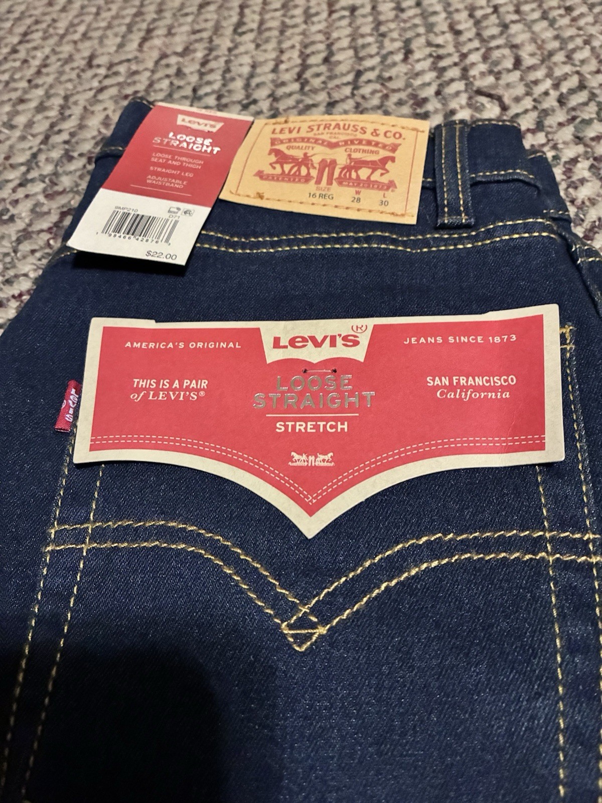 Levi’s Boys 16 Reg 28×30 Loose Straight Stretch Jeans Dark Wash NWT PZ210-D71