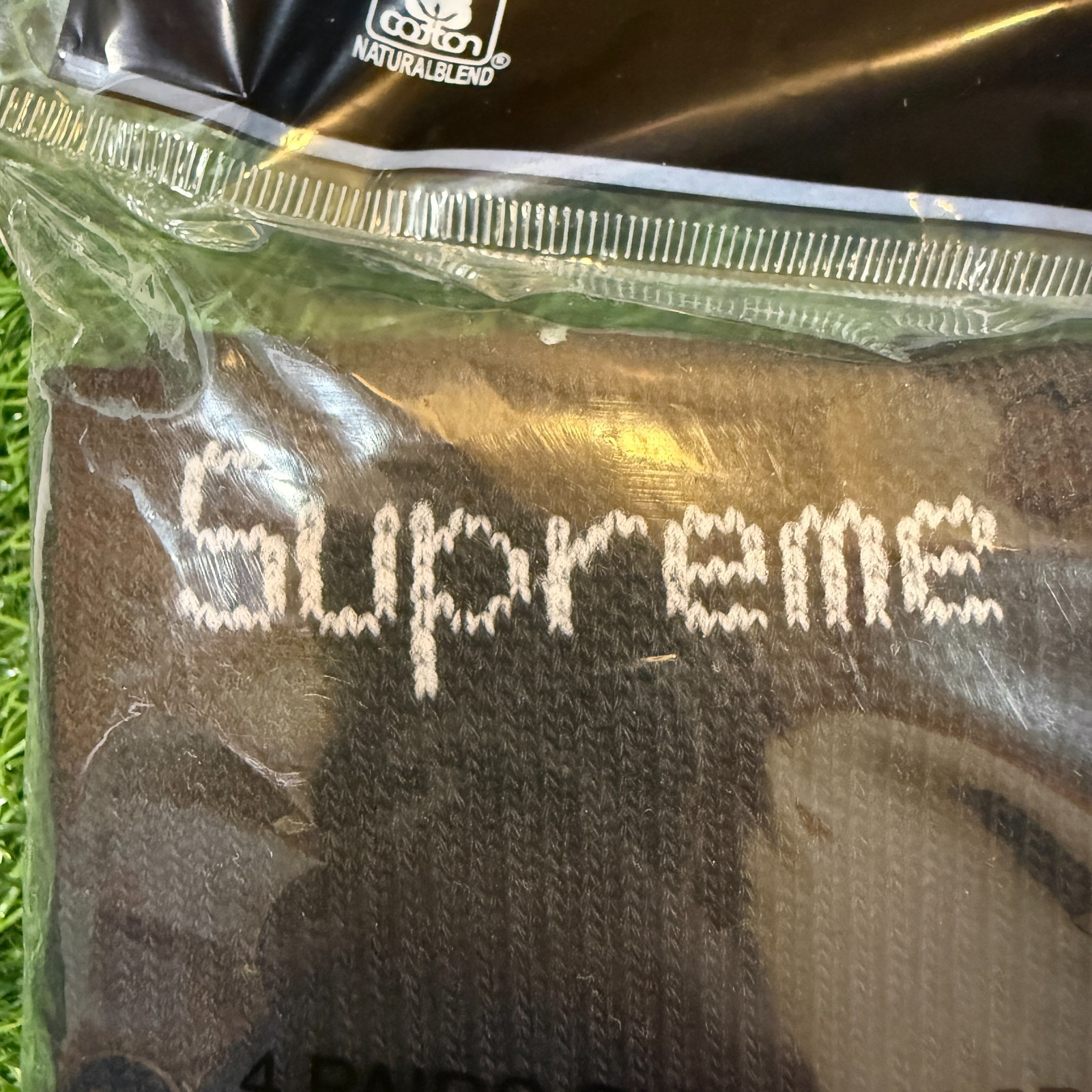 Supreme x Hanes Socks (4-Pack) – 100% Authentic (Black and White | Size 6-12)
