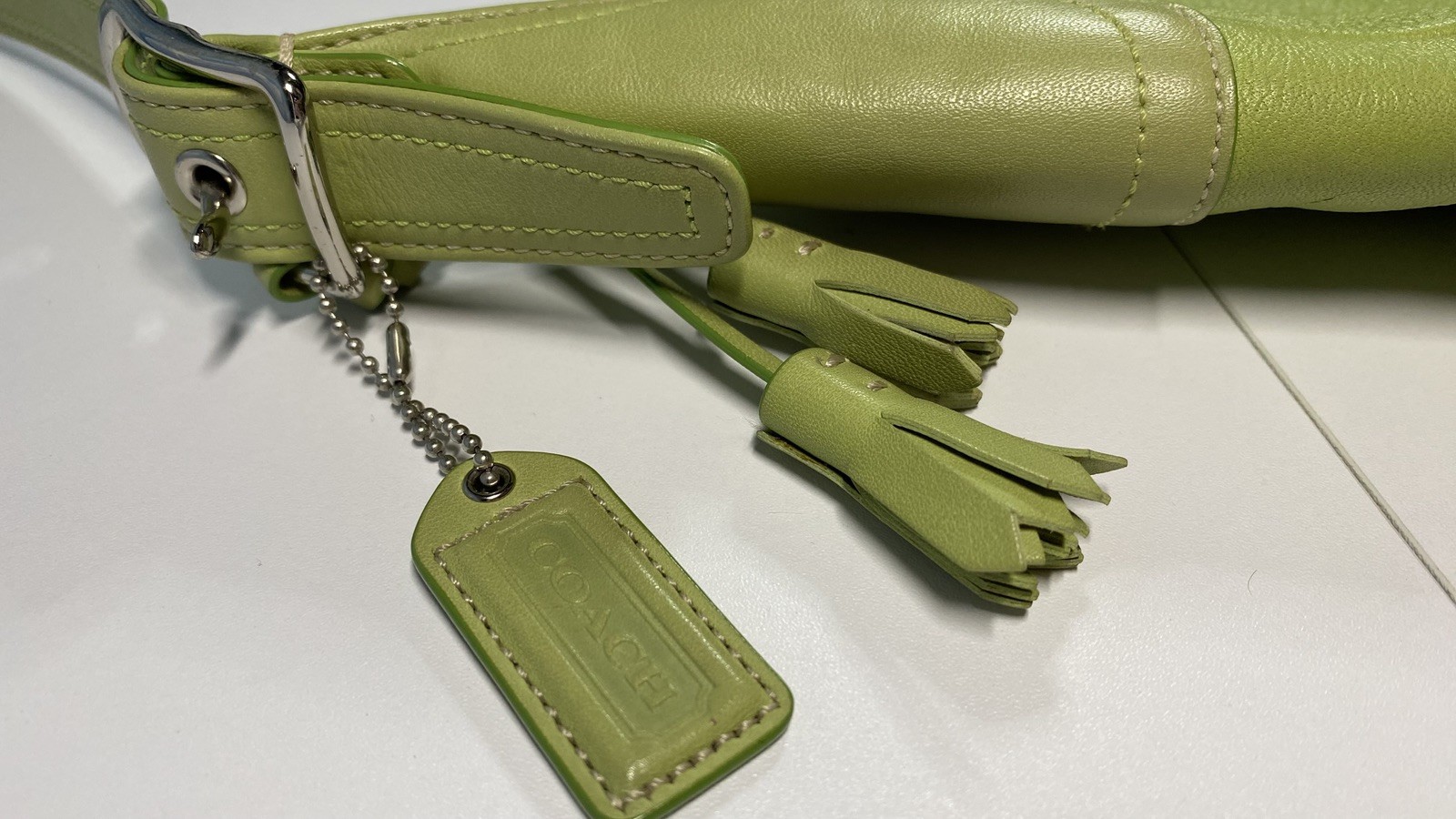 Vintage Coach Soho Shoulder Bag Lime Green Ergo Pebble Leather Y2K
