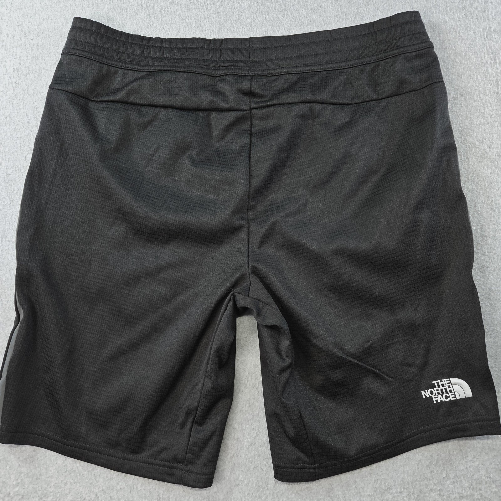The North Face Shorts Mens L Black Fleece Polyester Elastic Waist 10in