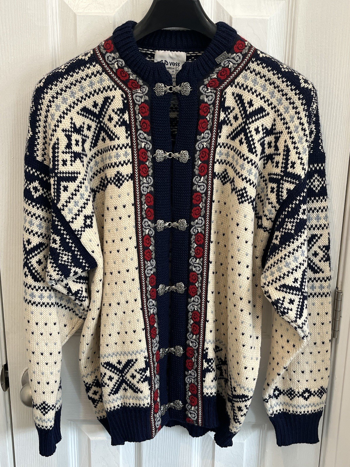 Voss Pure New Wool Made In Norway Women’s Size 44 Large Cardigan Sweater