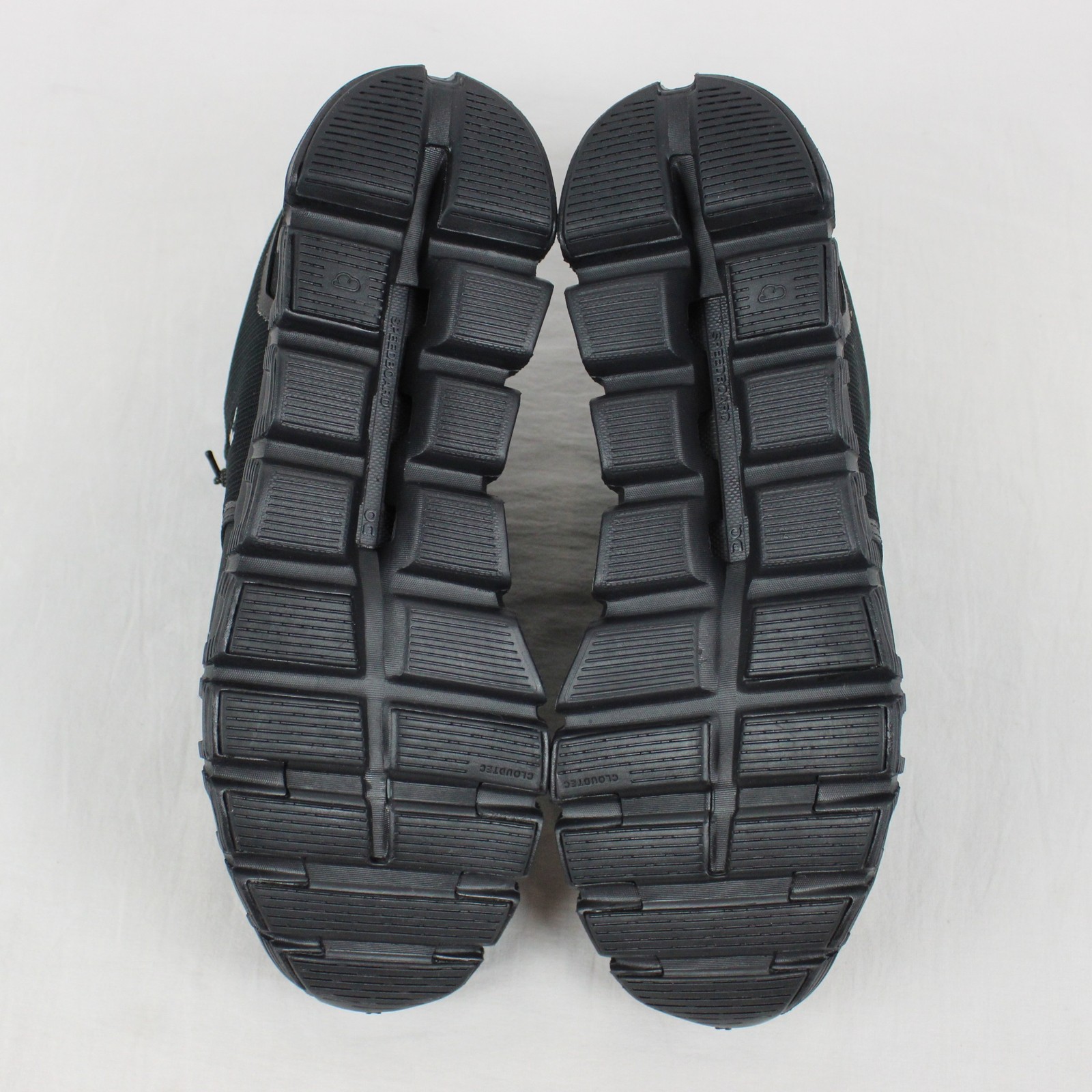 On Cloud 6 Waterproof Sneakers In Black Elasticated Laces Men’s 12 (3MF10061043)