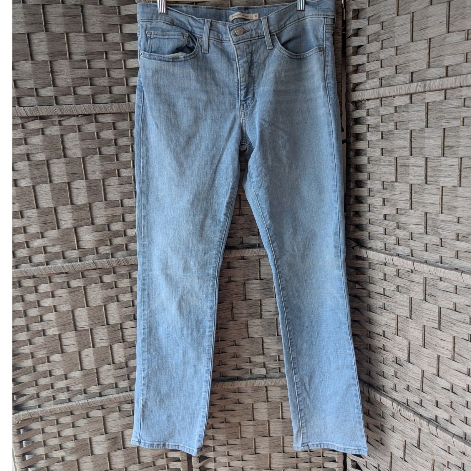 Levi’s 314 Shaping Straight Jeans Mid Rise Light Wash Denim Womens 31 Classic