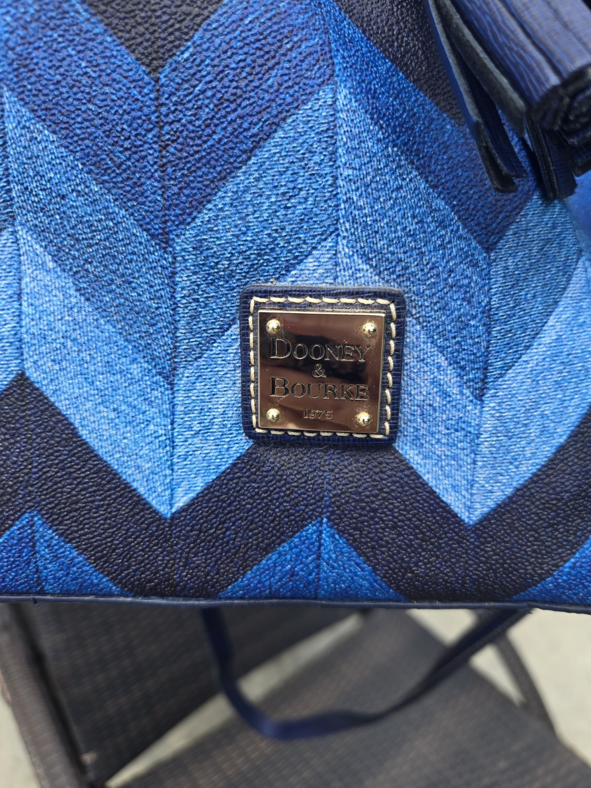 Dooney & Bourke Blue Chevron Drawstring Bucket Kendall Crossbody Bag