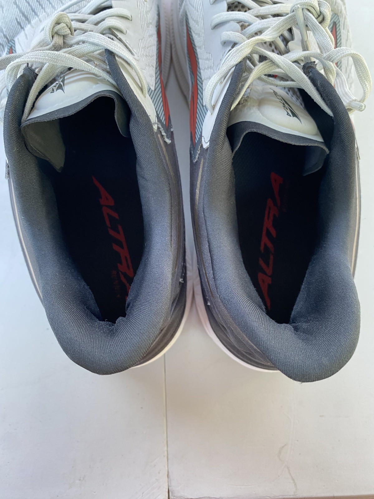 Altra Torin 6 Running Shoes Mens Size 12 Wide Gray Red Zero Drop AL0A7R6F264