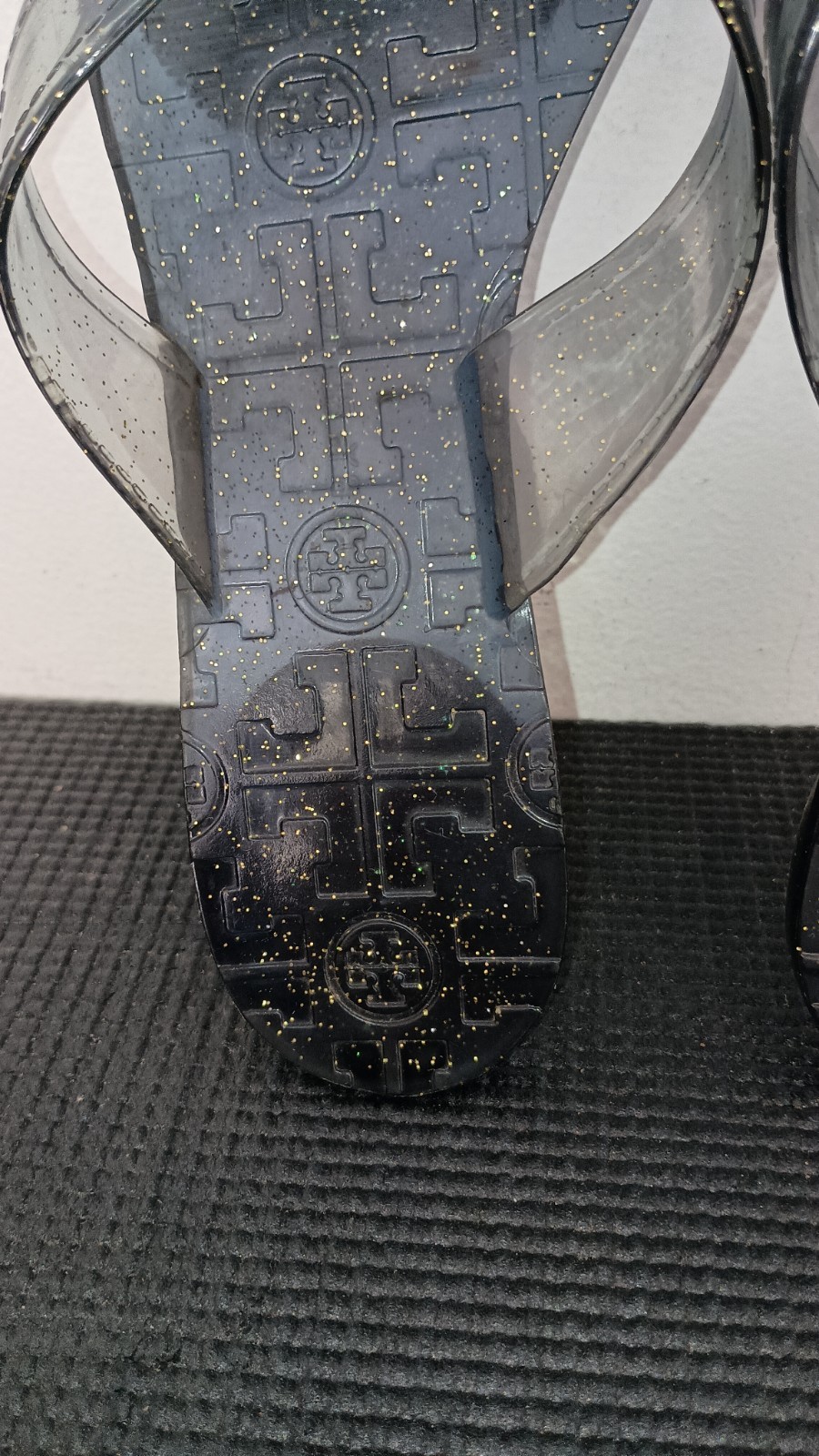 Tory Burch Jelly Sparkle Flip Flops Fit Like 9 Measurements In Pictures