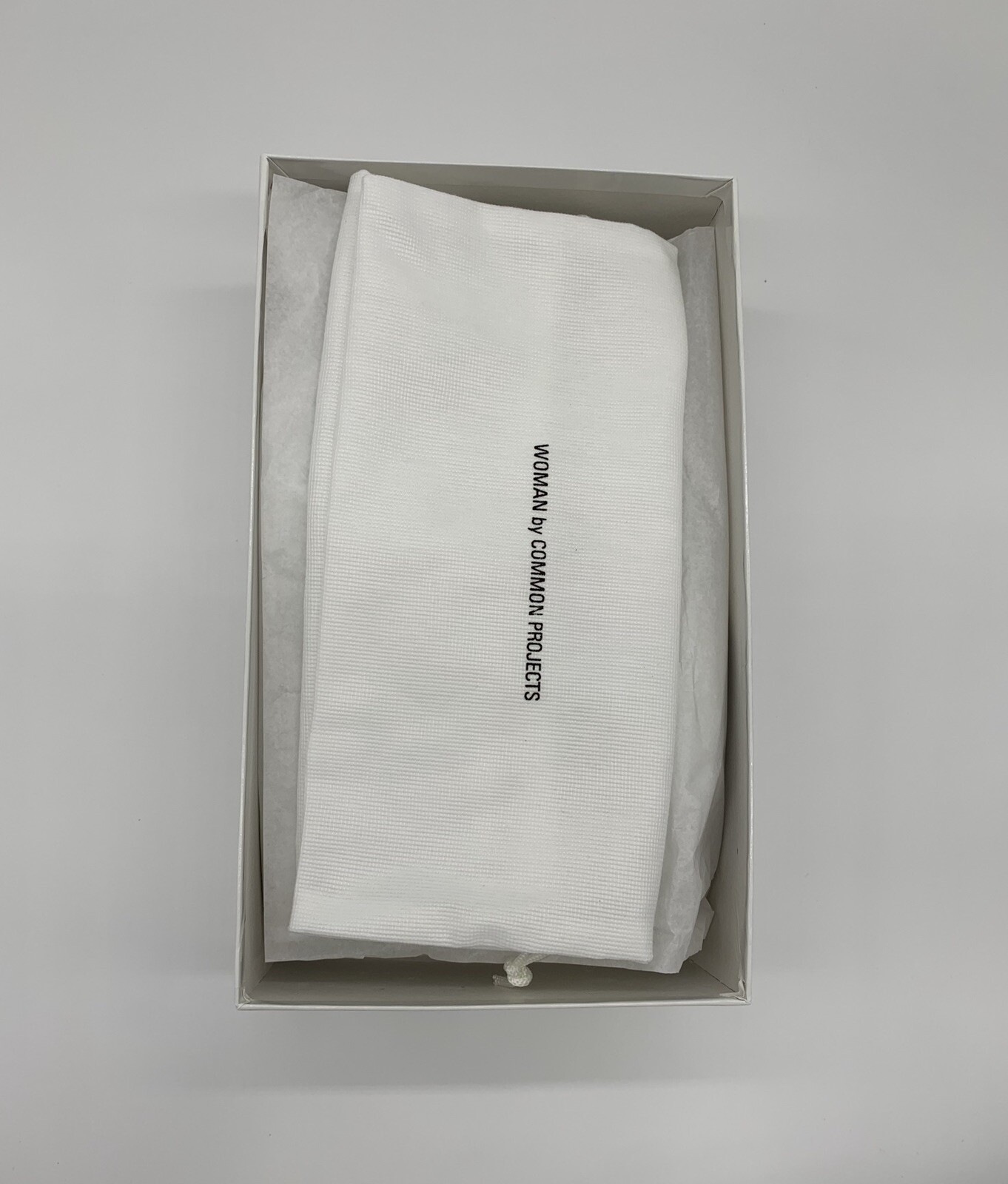COMMON PROJECTS Women’s Resort Low-Top Classic Sneaker (NWT)