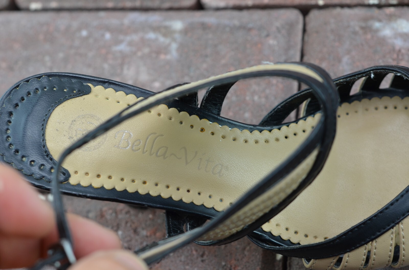 Bella Vita Women Slingback Heel Sandals 50-3411 Man Made Material Black/Tan 6M