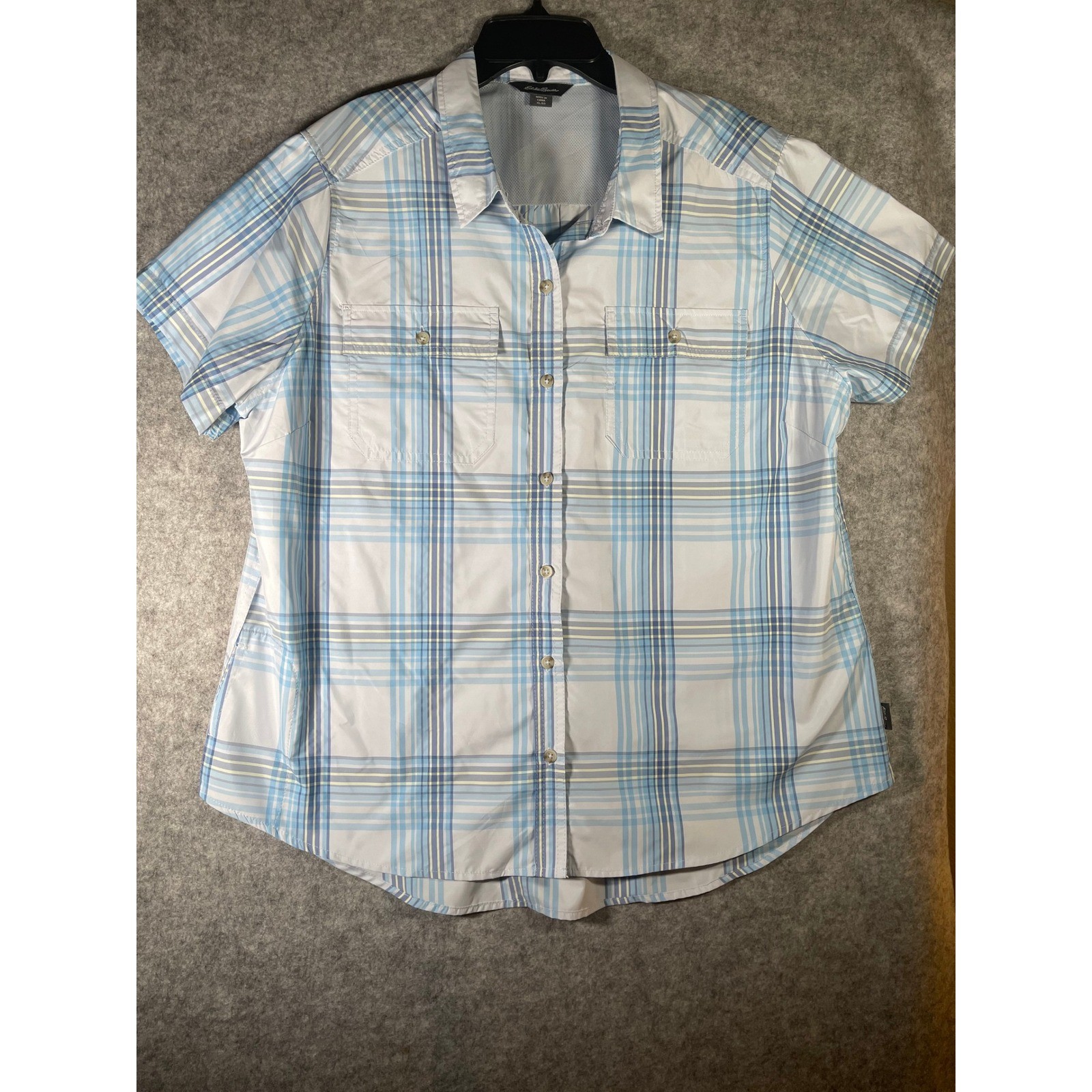 Eddie Bauer Womens XL Blue Plaid Short Sleeve Hiking Button Down Shirt Mesh Back