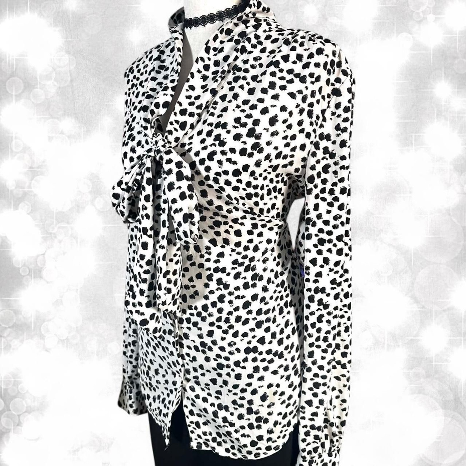 Vintage style long sleeve polka dot tie front button up top