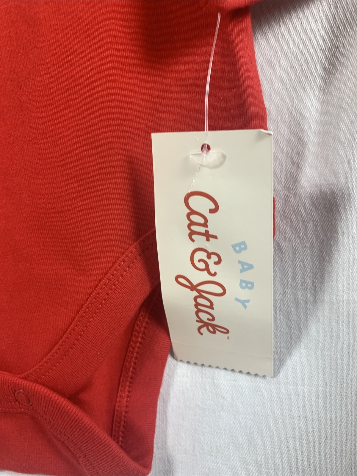 NEW CAT & JACK CHRISTMAS HOLIDAY RED SANTA BABY OUTFIT 3 – 6 MONTHS