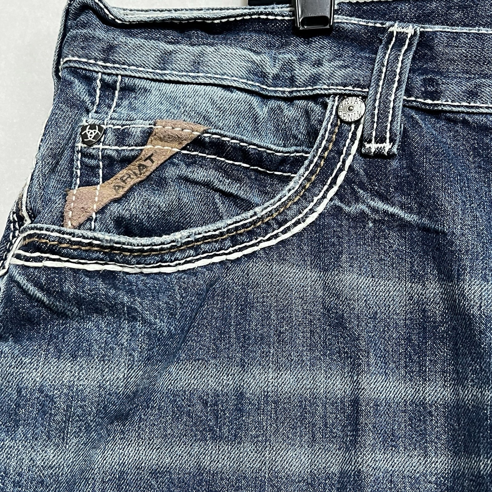 Ariat M4 COLTRANE Relaxed Bootcut Men’s Jeans Size 38×30 Blue Denim Medium Wash