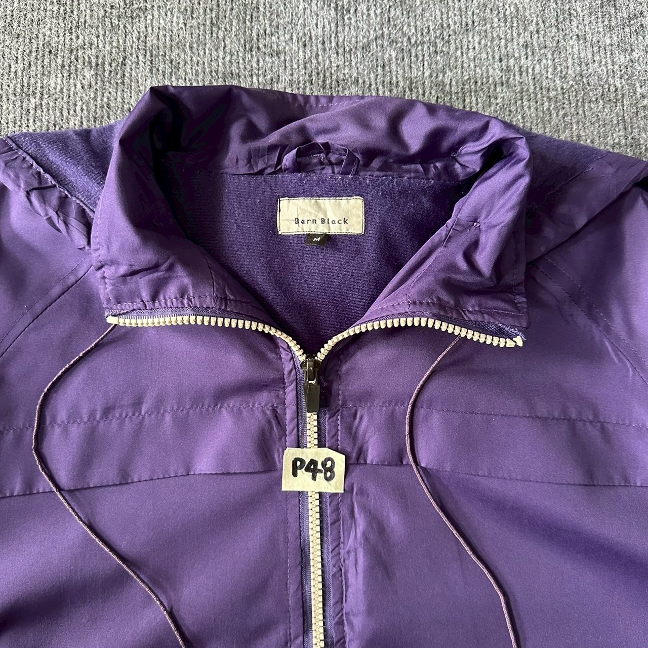 P48 Barn Black Jacket Purple Chest 44″ Length 26″ Sleeve 20″