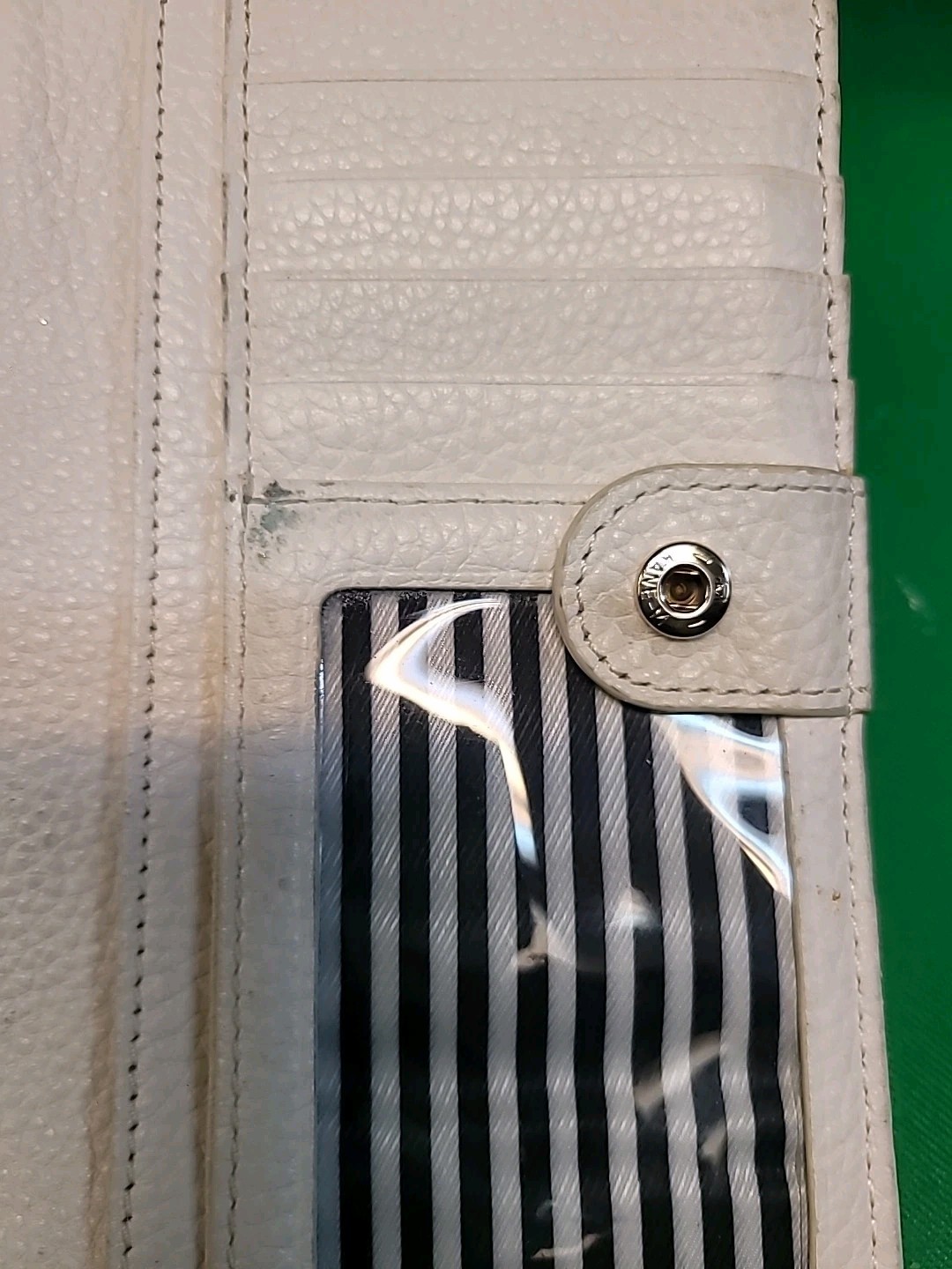 Kate Spade Pebble Leather Wallet Credit Cards White Black Lining Bill Fold