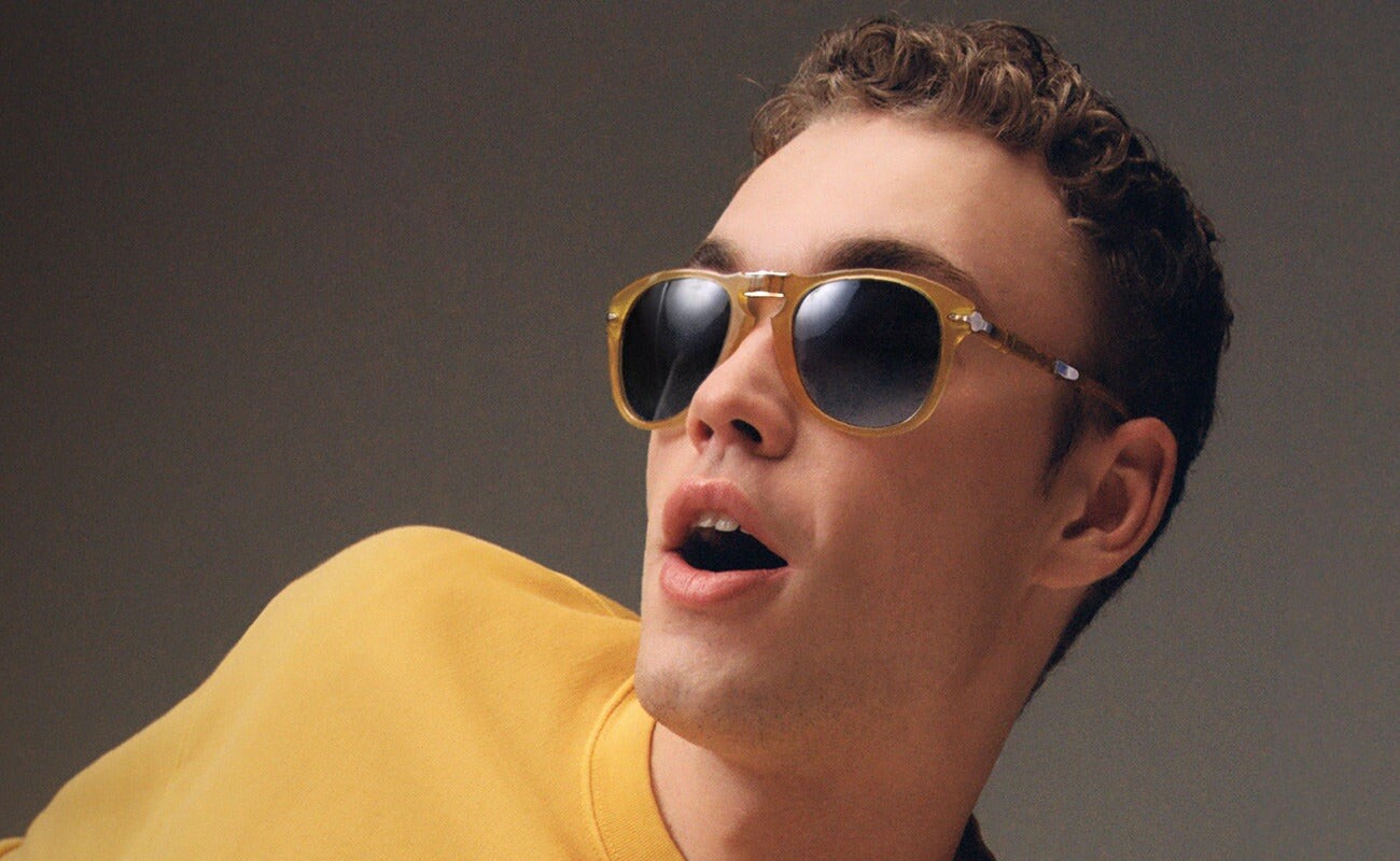with tags Persol Steve Mcqueen 714SM 204S3 Opal Yellow Blue Polarized Su G2U