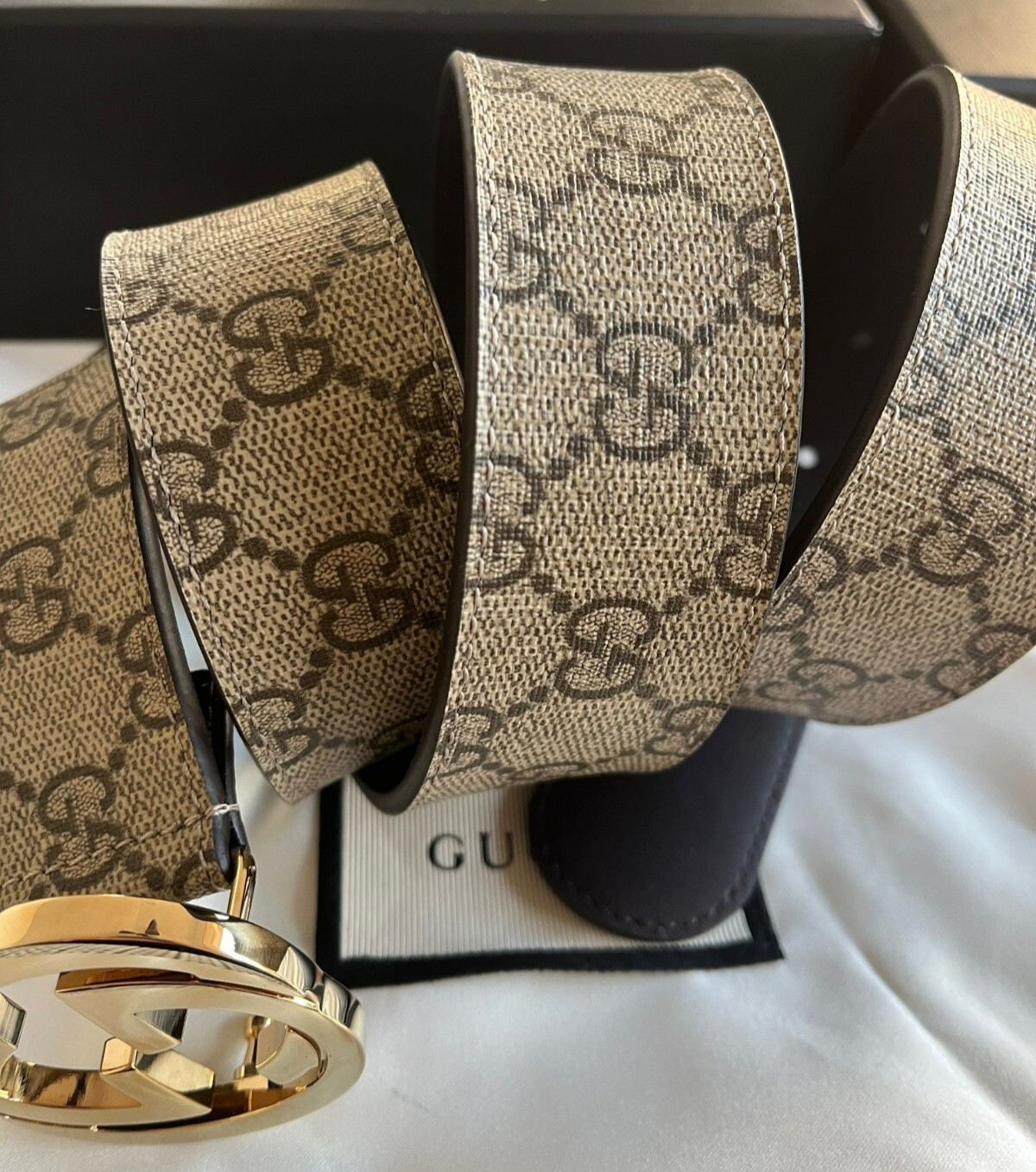 Gucci Gold Buckle GG Monogram Supreme Brown Leather Belt Size 85 cm Fit’s 28/30W