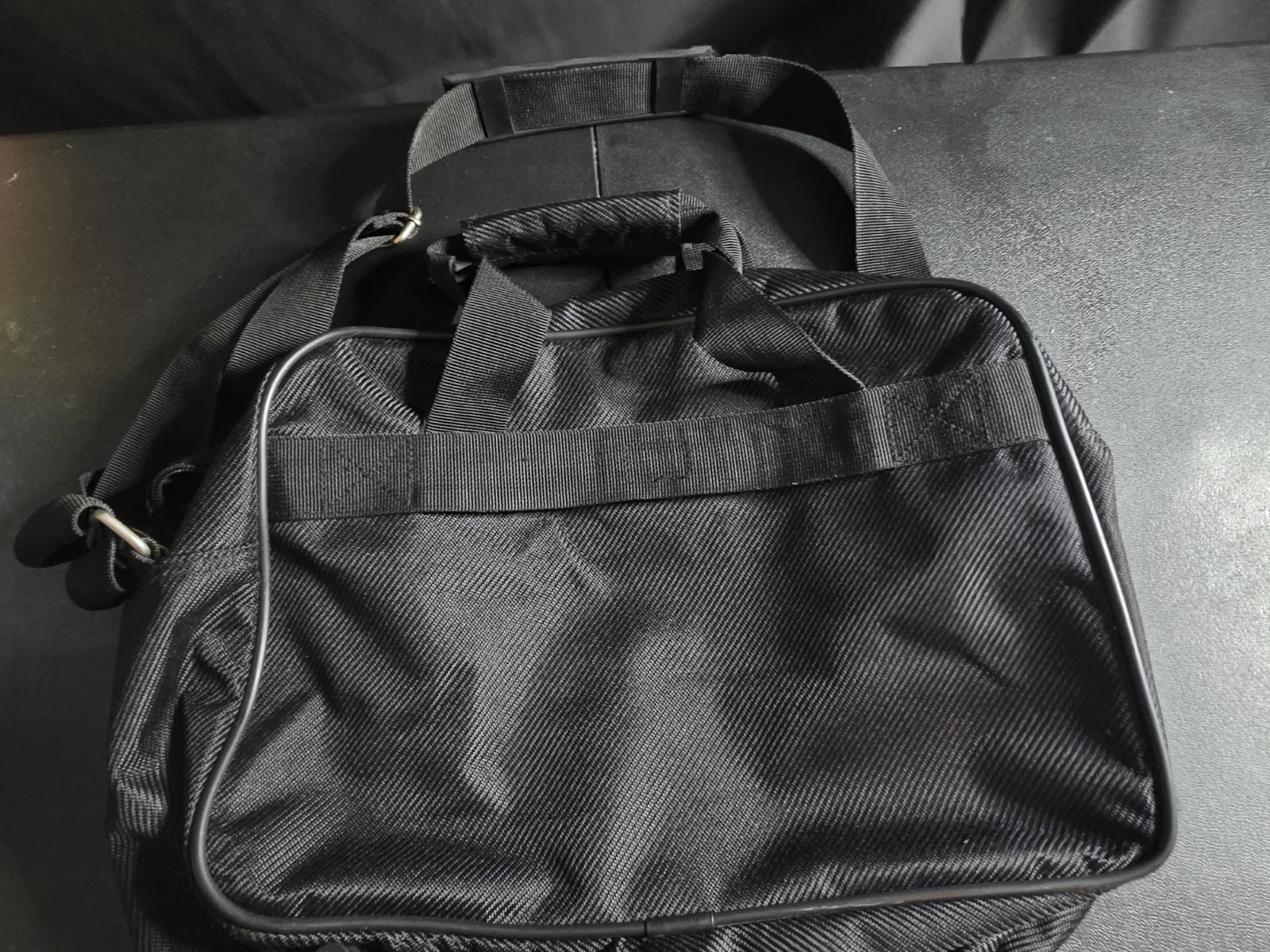 Dockers Black Laptop Messenger Bag Briefcase Adjustable Shoulder Strap