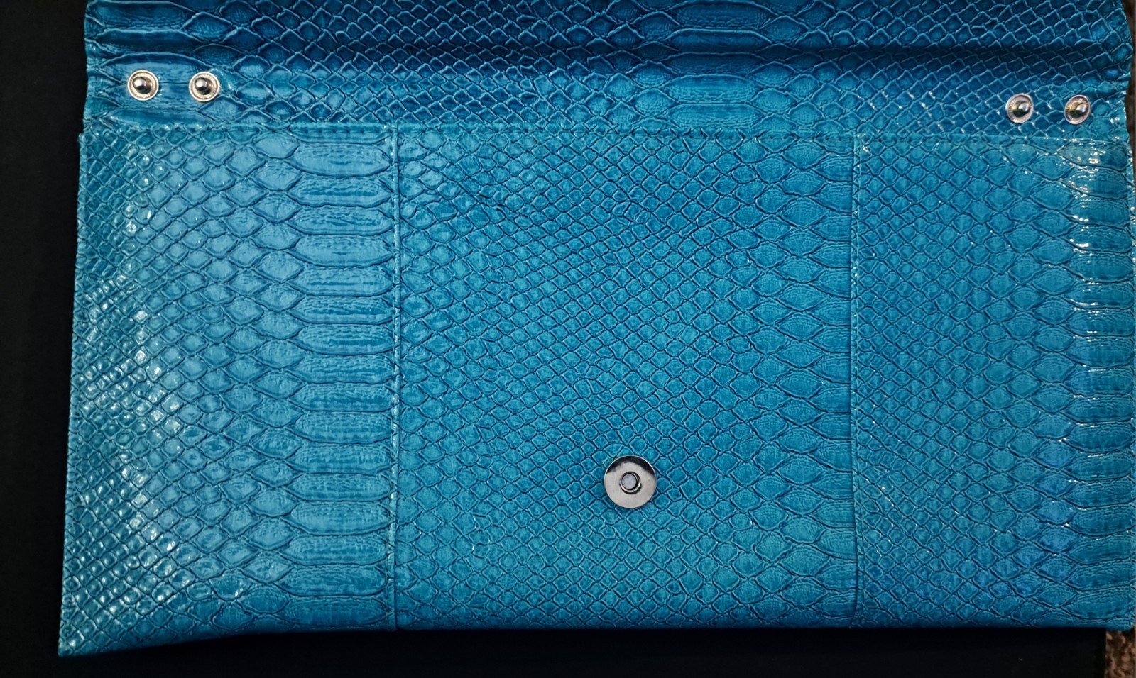 Blue Snakeskin Embossed Envelope Clutch Snap Closure w/ Detachable Strap