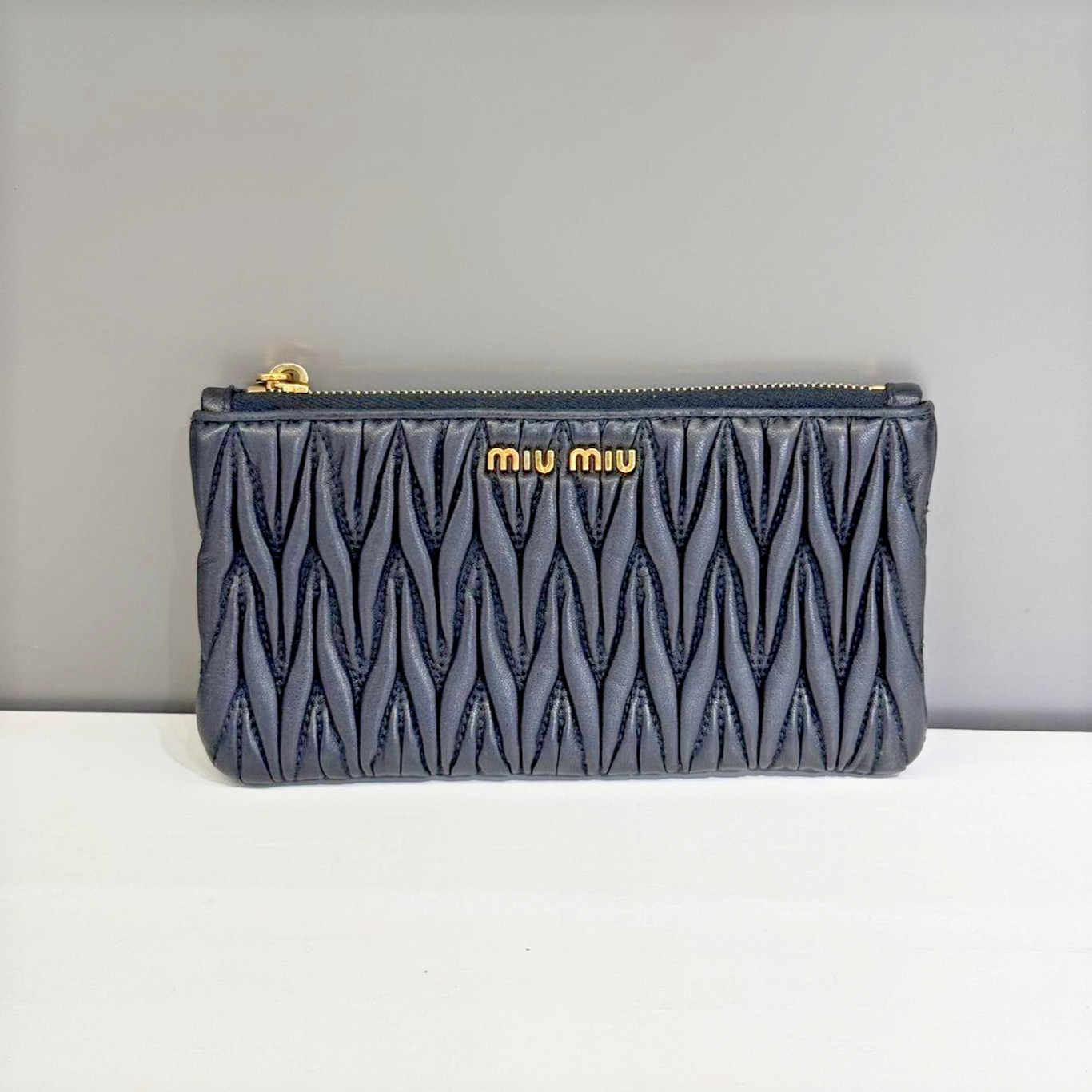 Authentic Miu Miu Classic Pleated Wallet Pleated Leather Wallet Black Gold-Tone