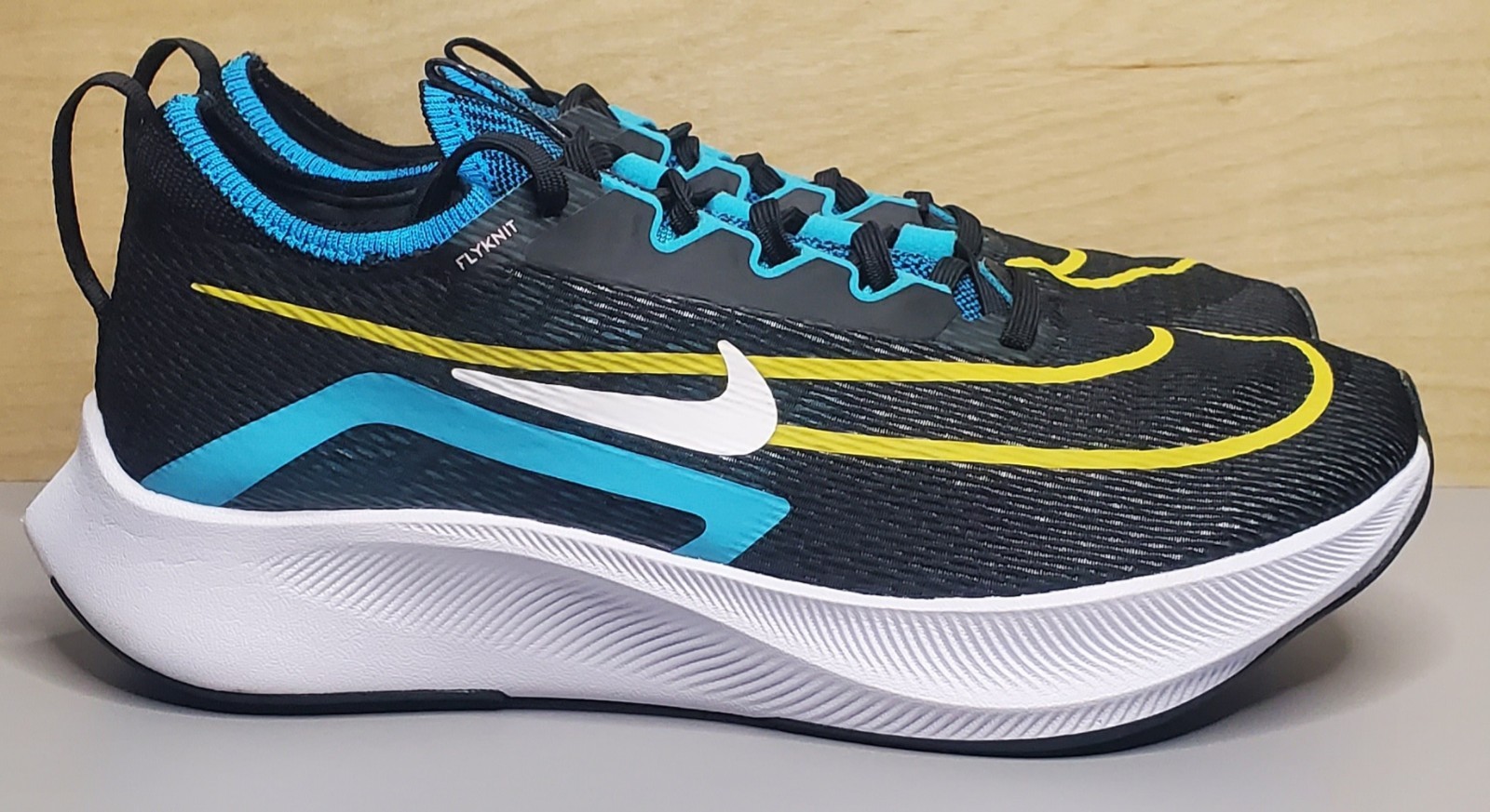 Nike Zoom Fly 4 Men’s Running Shoes Size 12 Men/ 13.5 Women CT2392-003 New