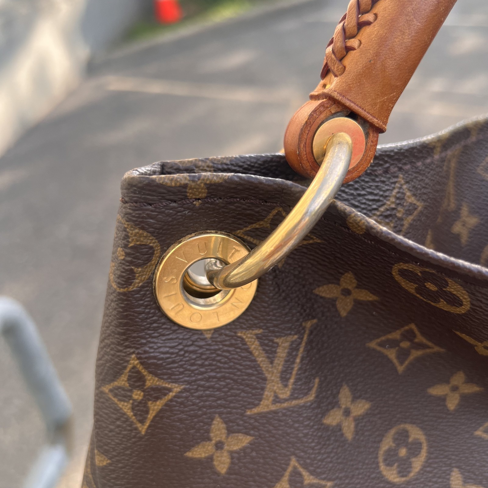 Louis Vuitton LV Hand Bag M40249 Artsy MM Brown Monogram Y2K Logomania Boho Chic
