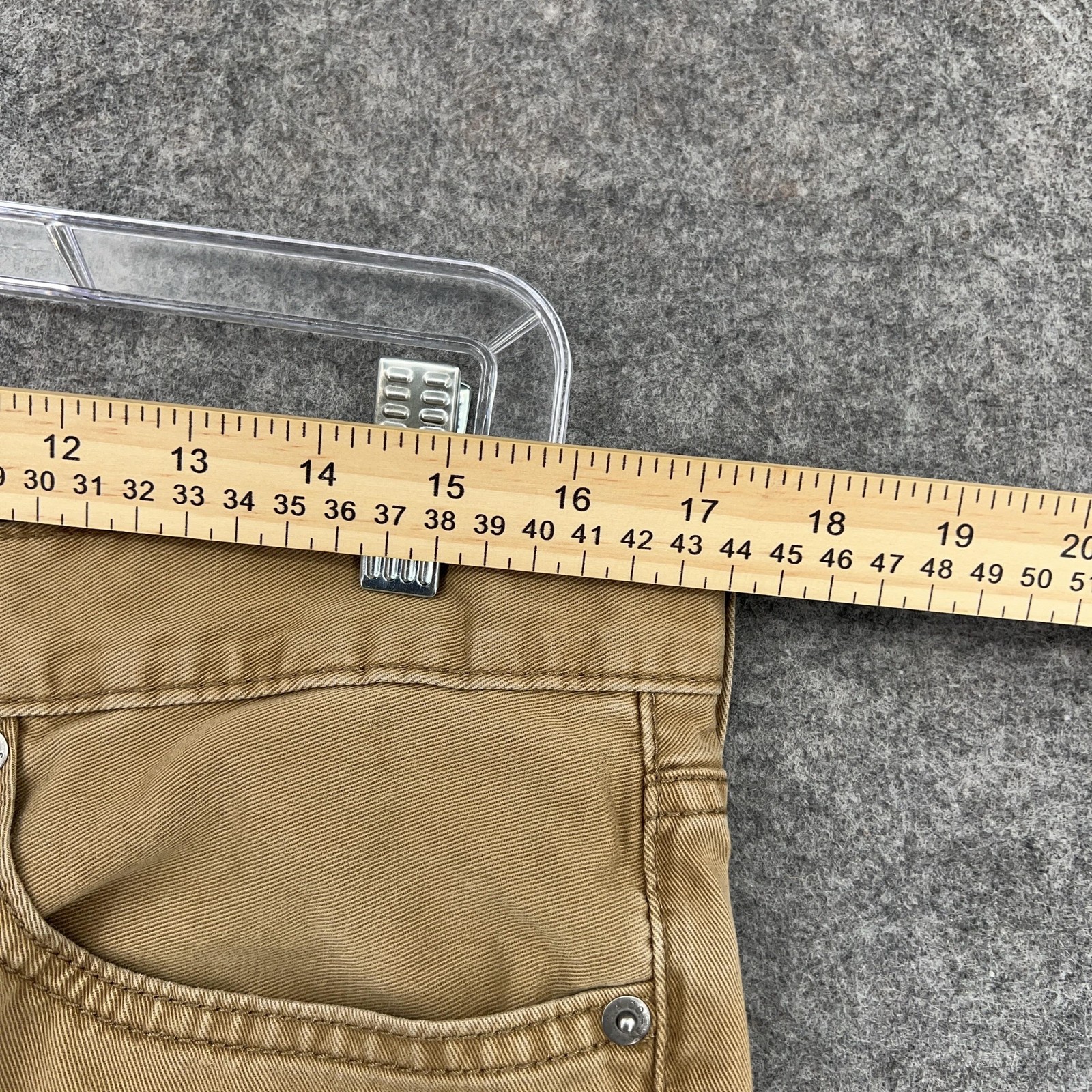 Levis 514 Jeans Mens 34×30 Beige Denim Straight Leg 100% Cotton Pants Casual