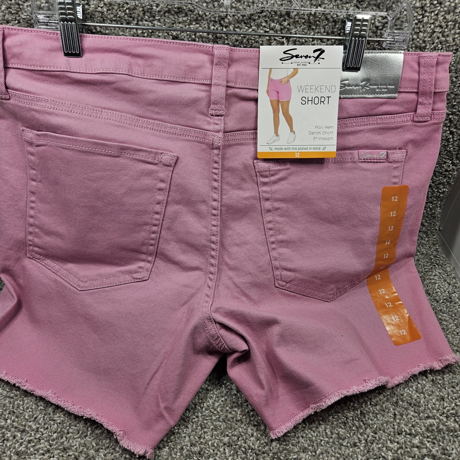 Seven7 Shorts Women’s Size 12 Fray Hem High Rise Denim Pastel Lavendar Zip