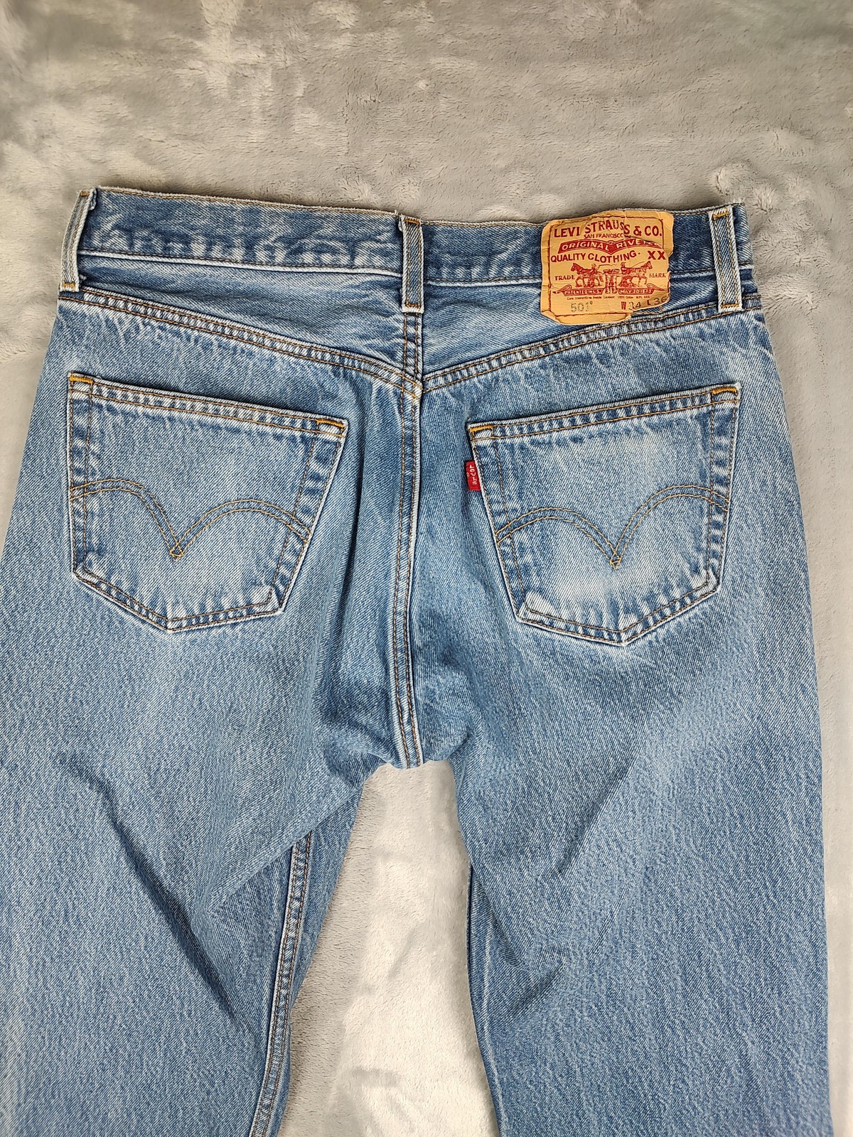 Levis 501 Jeans Mens 34×36 Blue Button Fly Straight Leg 100% Cotton Denim Pants