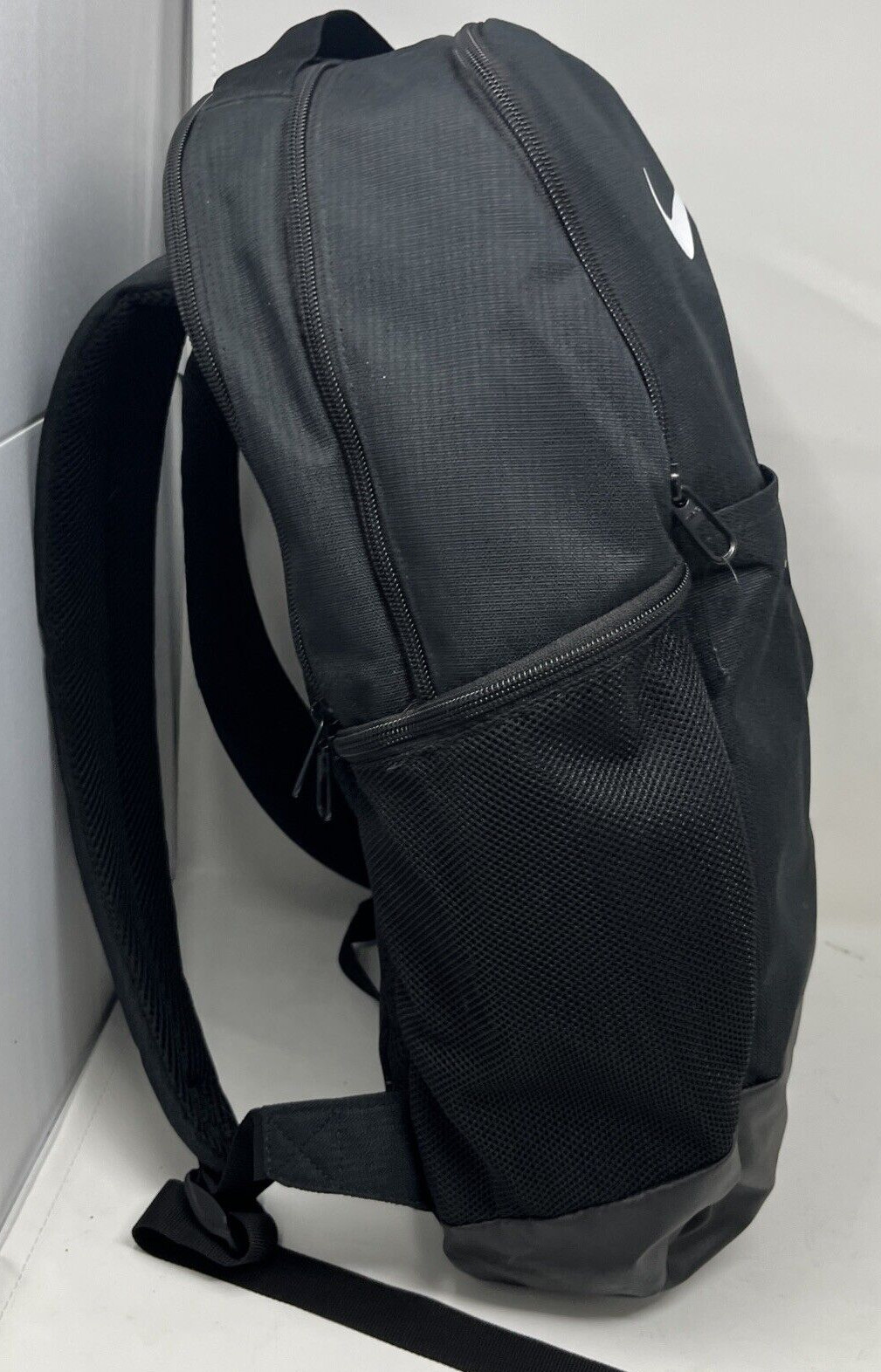 Nike Brasilia 9.5 Backpack Medium Training Sports Backpack Black 18×12″