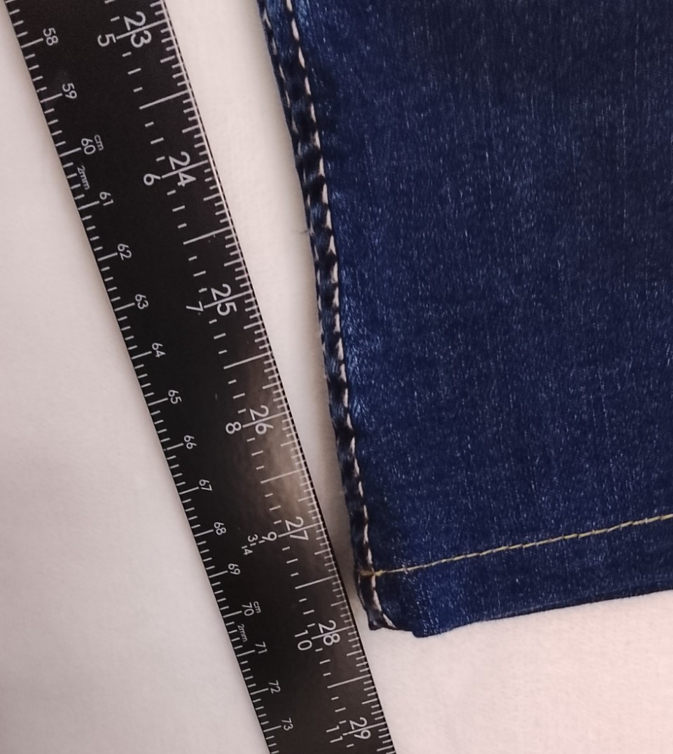 Silver Jeans Avery Bootcut Women’s Mid Rise Denim jeans Cotton Blend Size 32