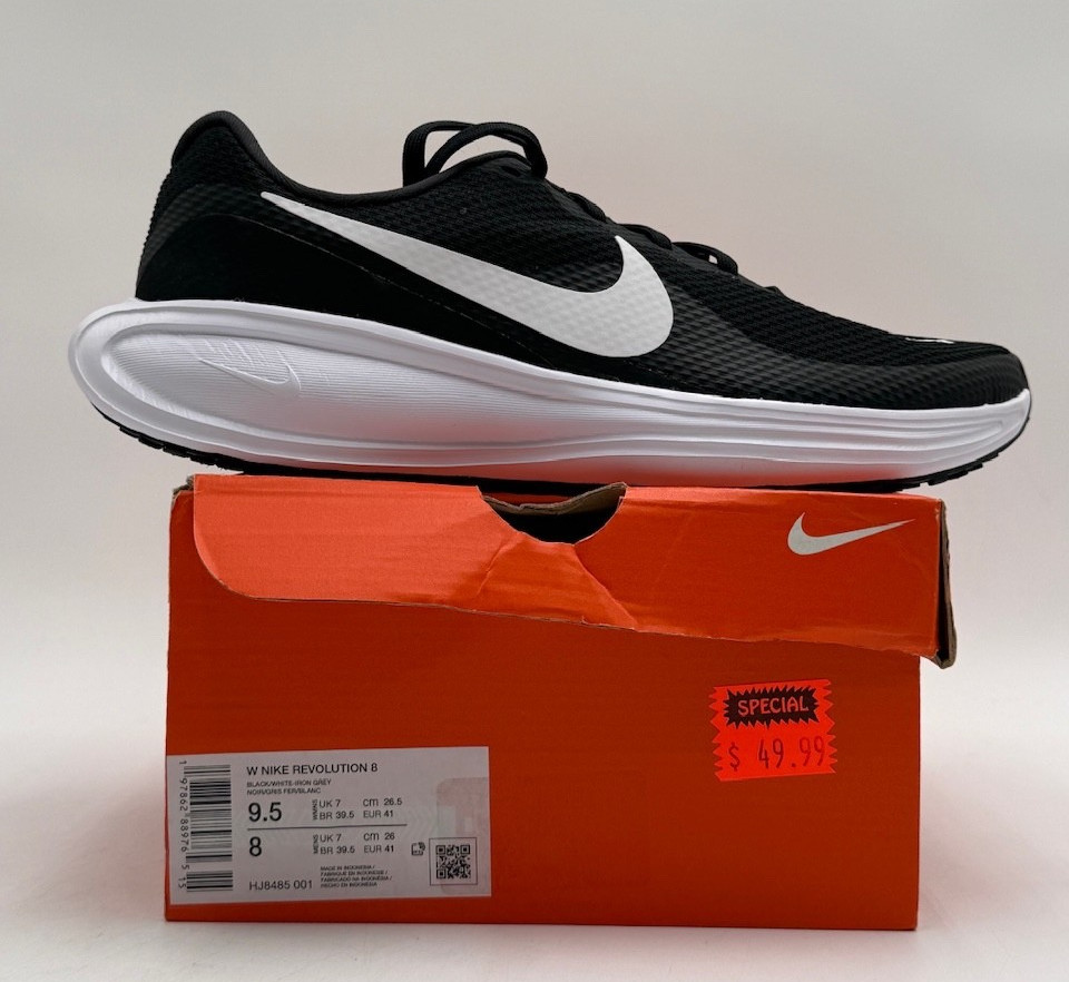 Nike REVOLUTION 8 Unisex NEW Running Sneaker Black US Size W:9.5/M:8