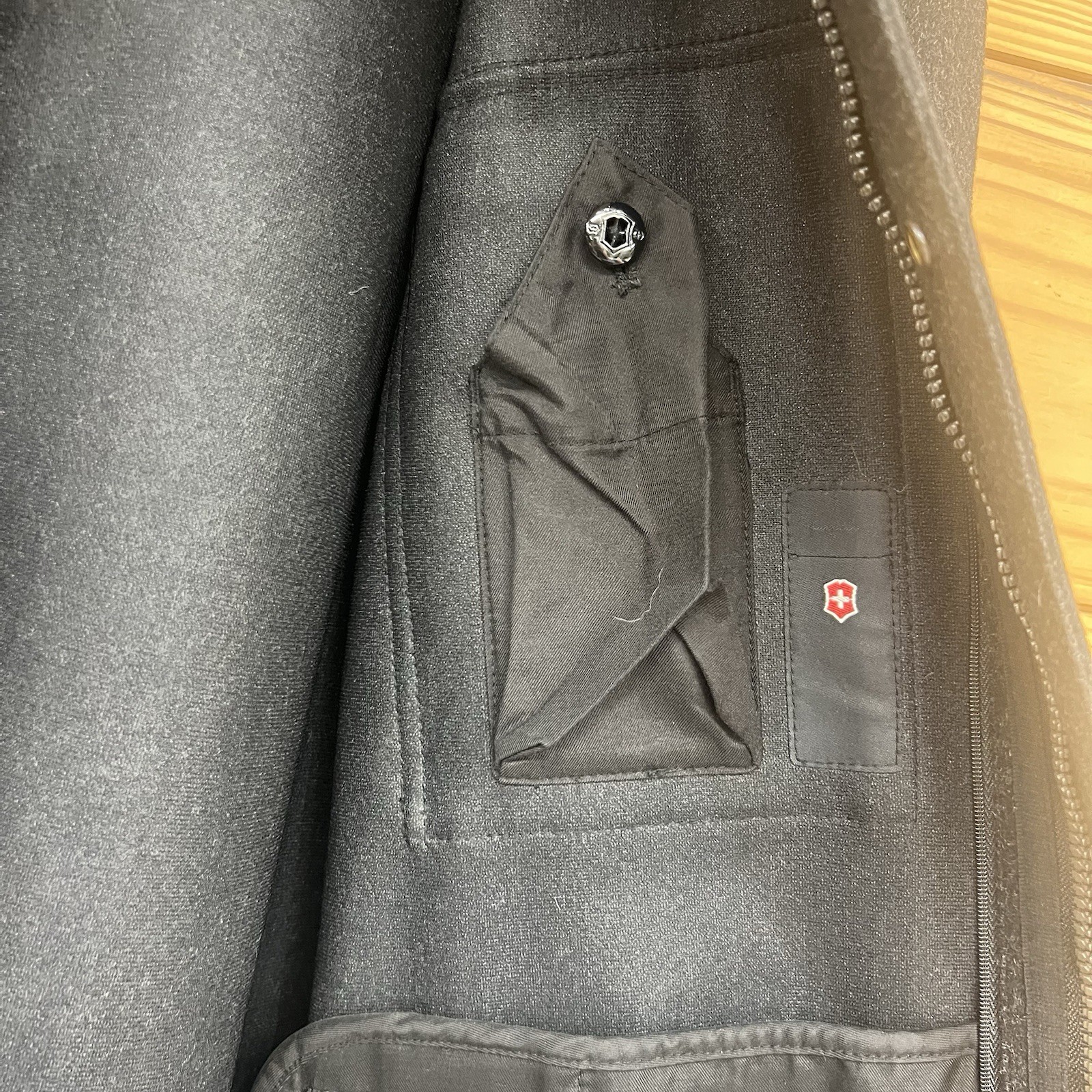 Victorinox Swiss Army Wool Field Jacket Mens Large Gusseted Gray Zip Snap HR