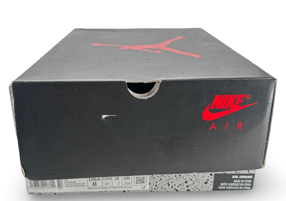 Size 8M/9.5W – Jordan 5 Retro OG Black Metallic Reimagined HF3975-001 Pre-Owned