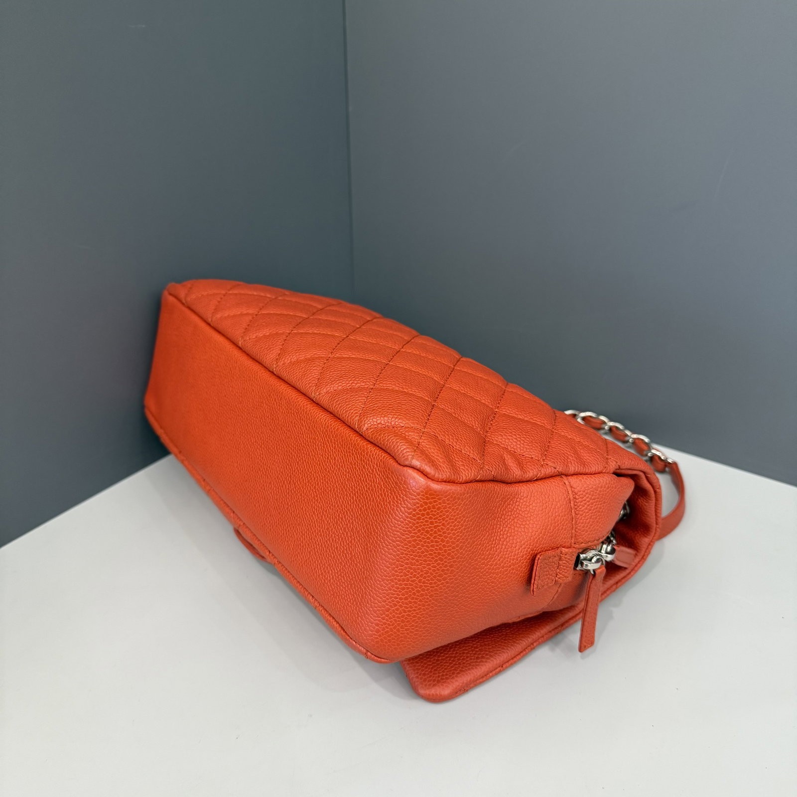Chanel Flap Bag Orange Grained Calfskin (zz022826b1)