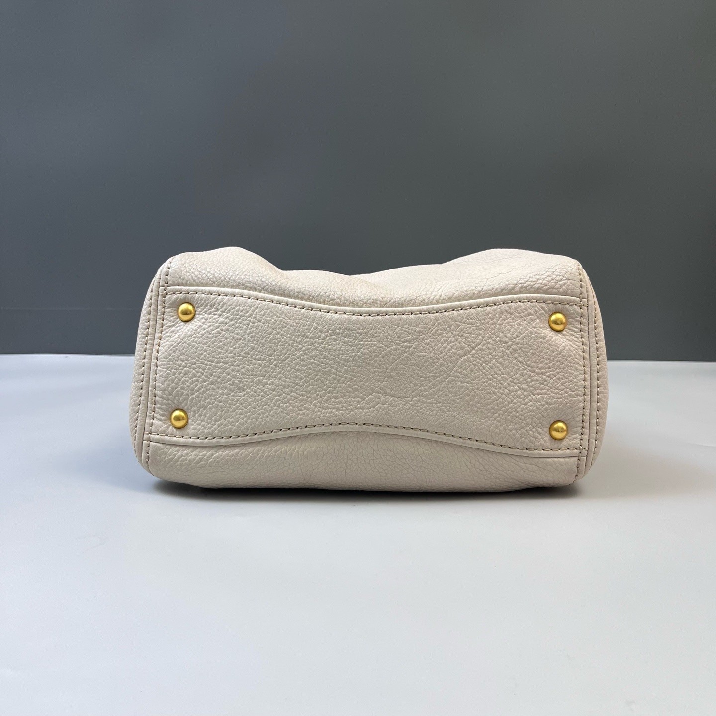 Miu Miu Pre-Owned Authentic Crossbody Bag Off White 28*24*14