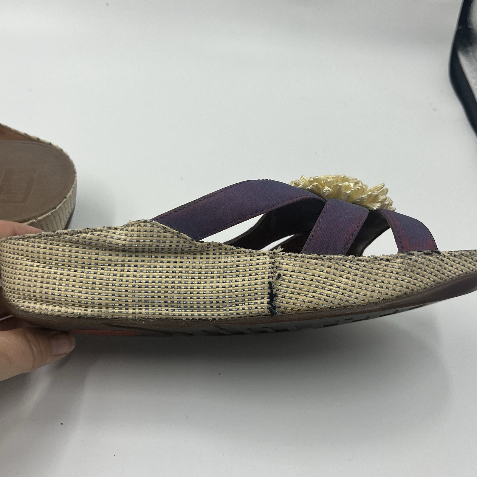 “FITFLOPS” Purple Pink Thong Sandals Slip on Floral Flower Women’s Sz 8