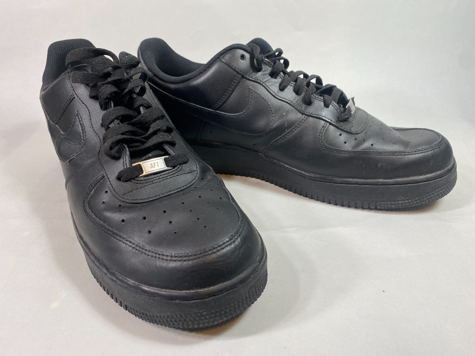 🔥 Nike Air Force 1 07 Low Triple Black Shoes Casual Mens Size 15 315122-111