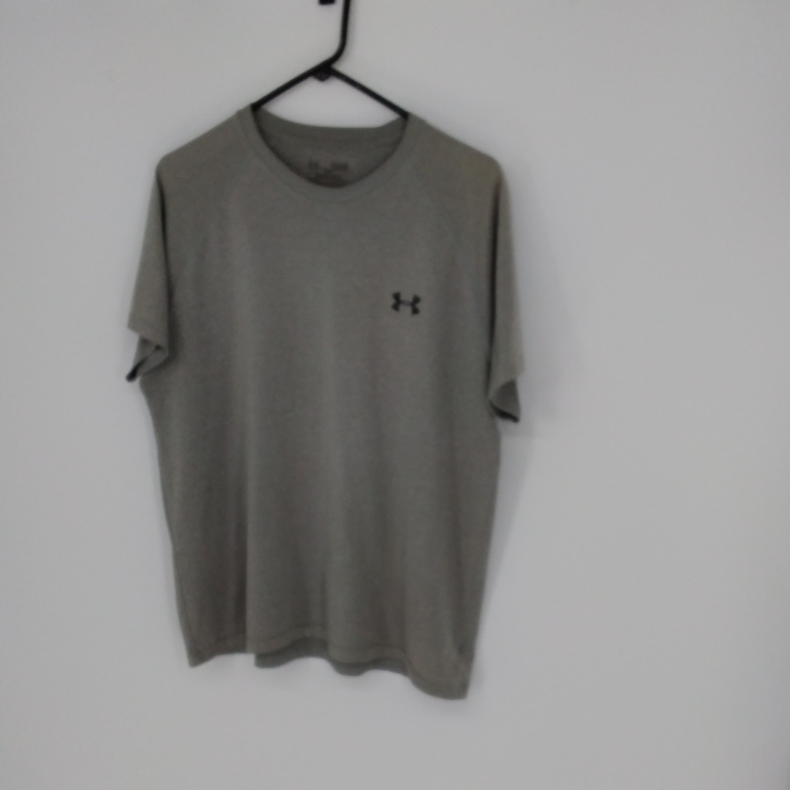 Under Armour Men’s M/L Gray Cotton Crew Neck Short Sleeve Logo T-Shirt