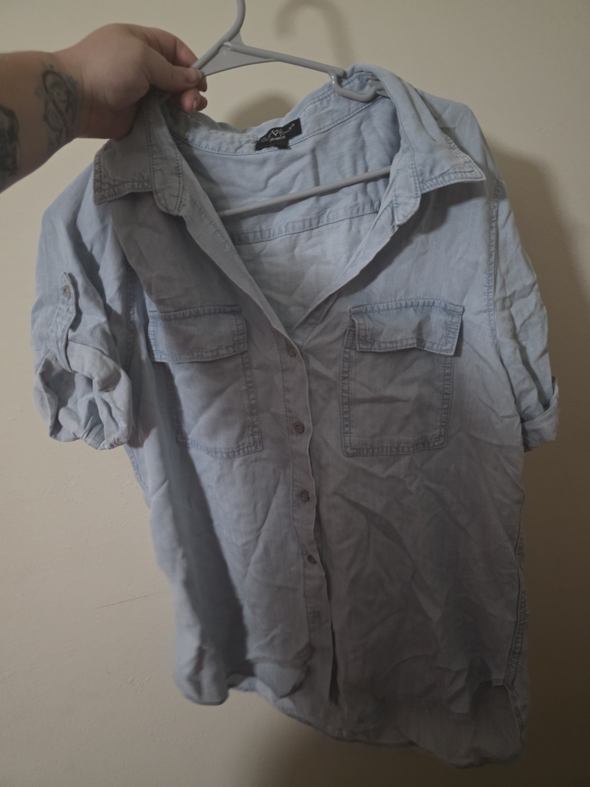 Velvet Heart Los Angeles Blue Solid Denim Collared Button-Up Shirt Women’s L