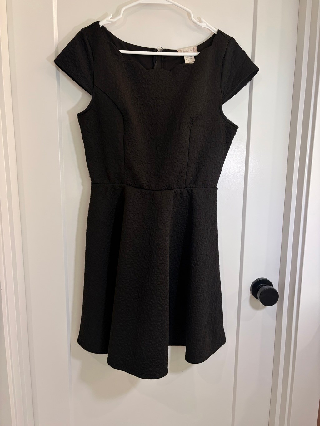 Altar’d State Black Textured Cap Sleeve Fit & Flare Mini Dress Women’s – Large