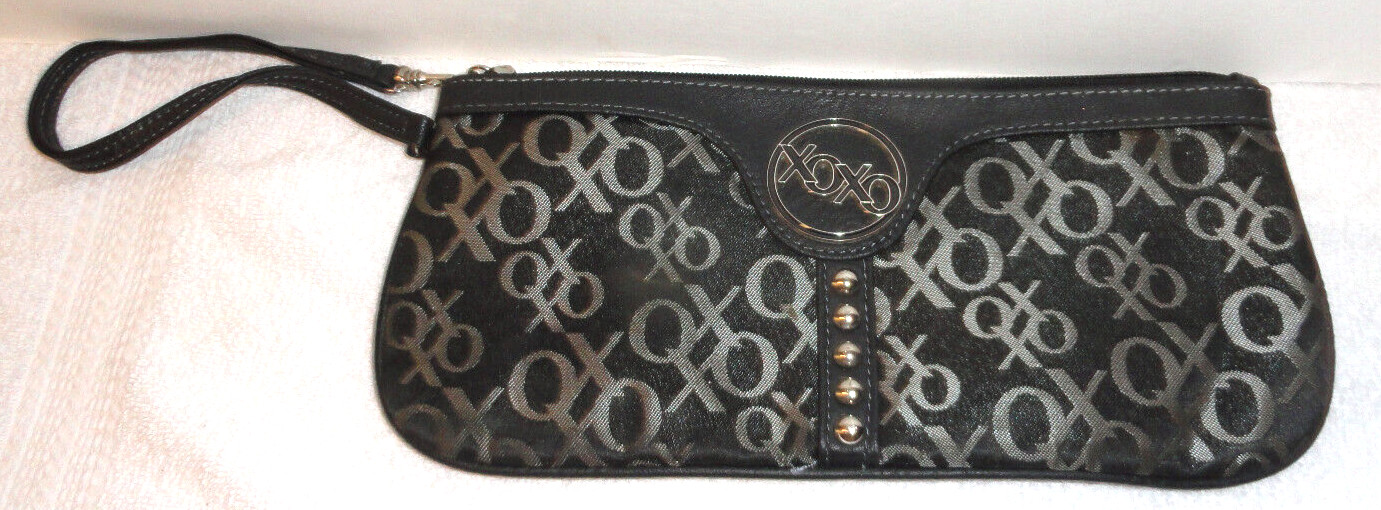 XOXO WRIST CLUTCH abt 11 x 5 1/4 in zippered Zippered Clutch