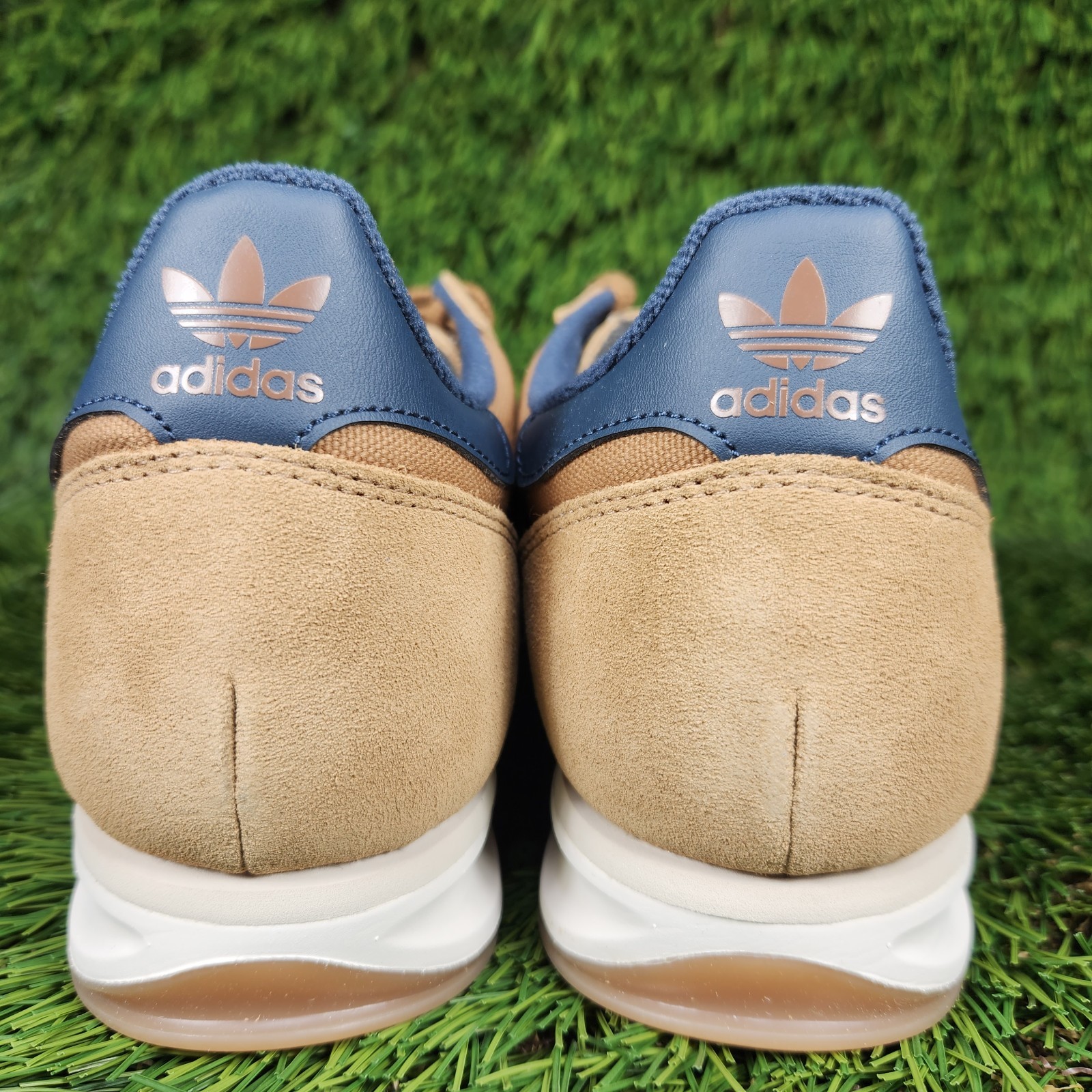 Adidas SL 72 RS Mens Brown /Navy Blue Stripe Gum Bottom Sneaker Originals JR8770