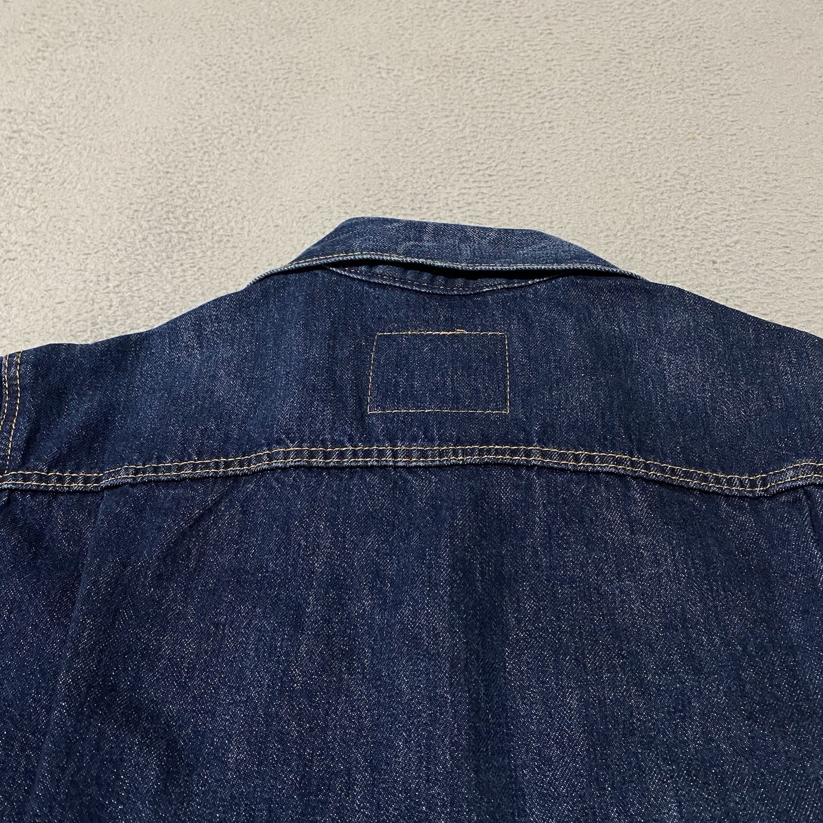 Levis Premium Type 2 Denim Jacket Mens Medium Blue Jean Relaxed Fit Trucker NEW